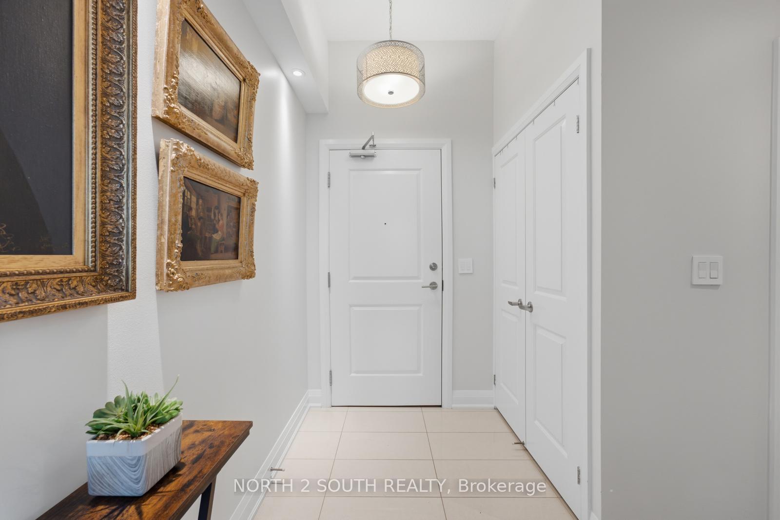 Photo 3 of Unit 1015, 12 Woodstream Boulevard, Vaughan, Vaughan Grove — HOMEH