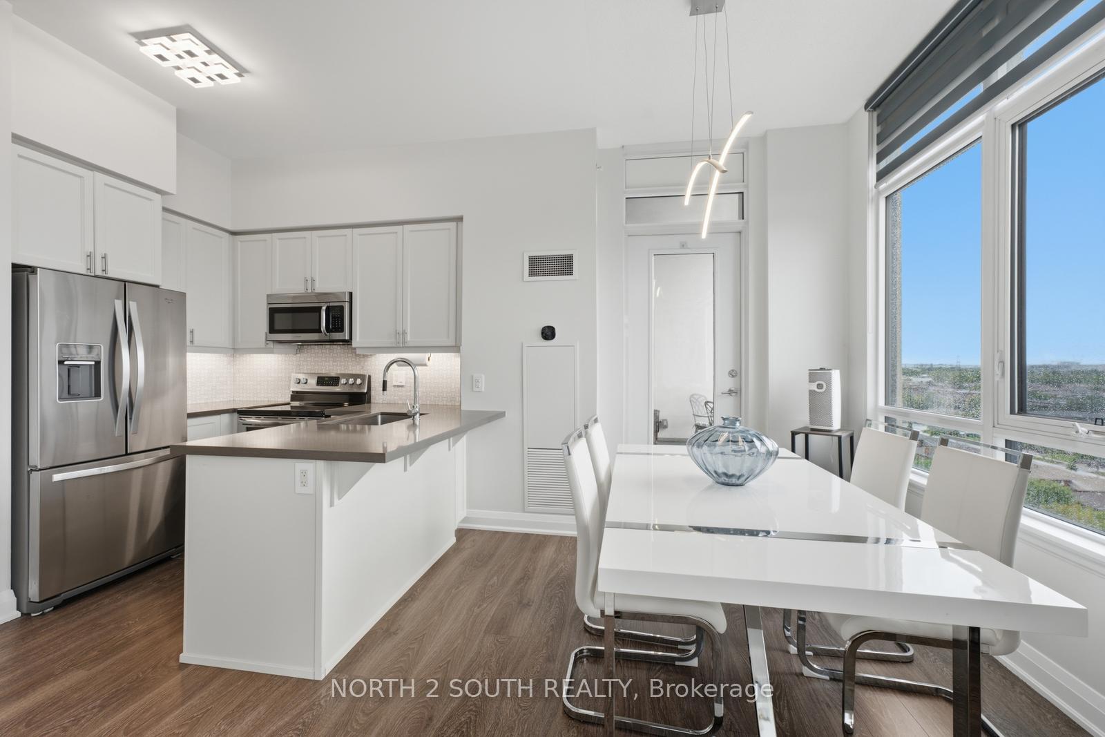 Photo 13 of Unit 1015, 12 Woodstream Boulevard, Vaughan, Vaughan Grove — HOMEH