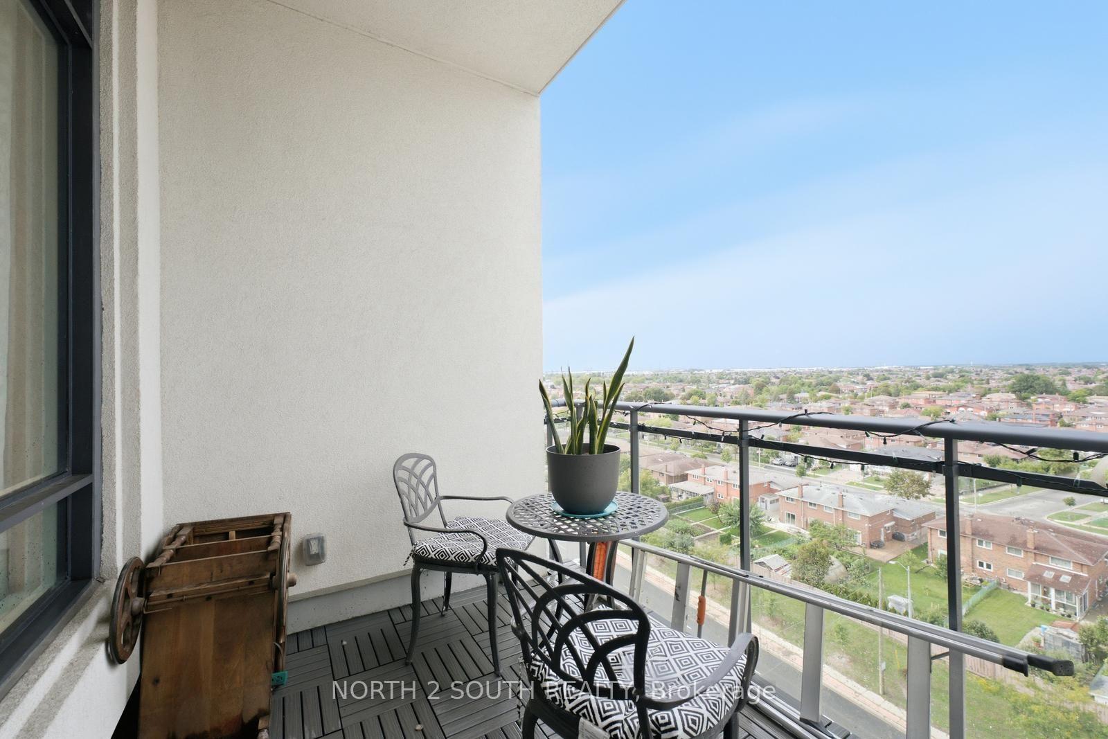 Photo 33 of Unit 1015, 12 Woodstream Boulevard, Vaughan, Vaughan Grove — HOMEH