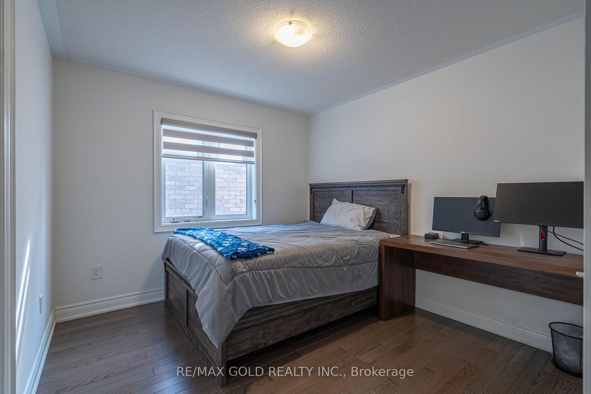 Photo 24 of 66 Puffin Crescent, Brampton, Sandringham-Wellington — HOMEH