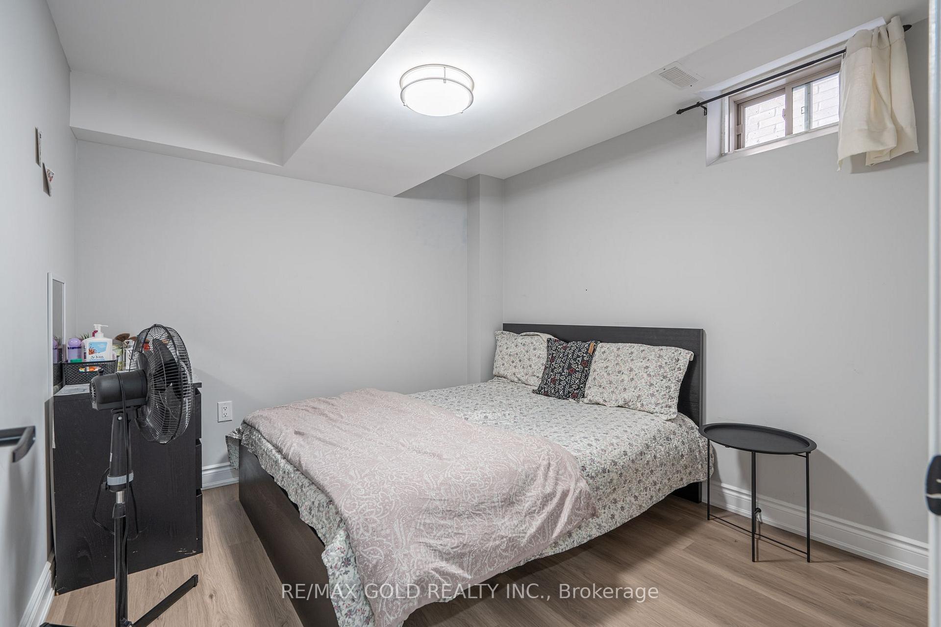 Photo 32 of 66 Puffin Crescent, Brampton, Sandringham-Wellington — HOMEH