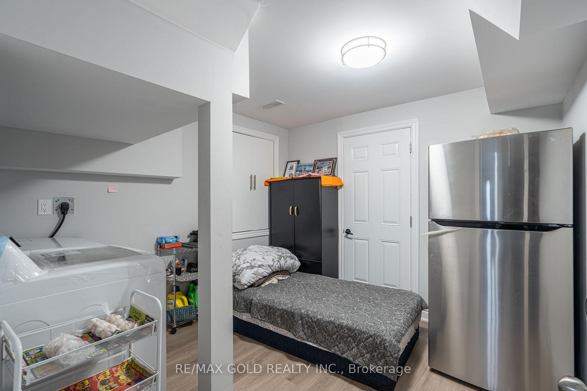 Photo 36 of 66 Puffin Crescent, Brampton, Sandringham-Wellington — HOMEH