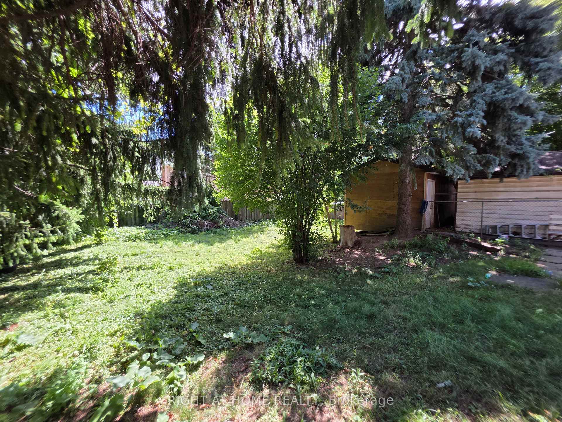Photo 2 of 9 Rogers Road, Brampton, Brampton West — HOMEH