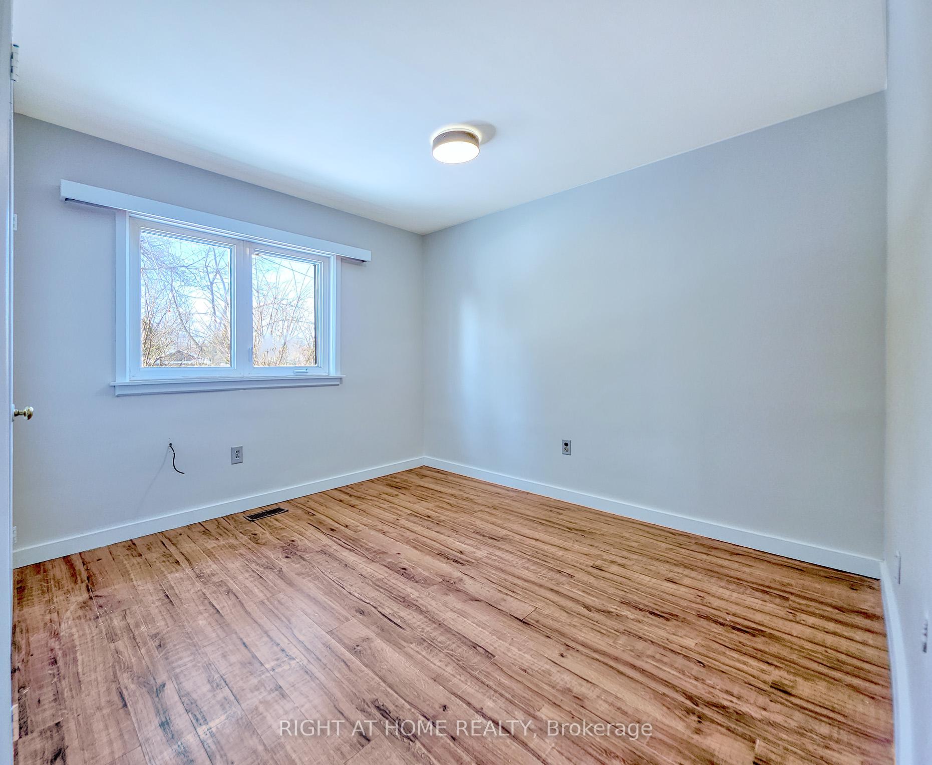 Photo 7 of 9 Rogers Road, Brampton, Brampton West — HOMEH
