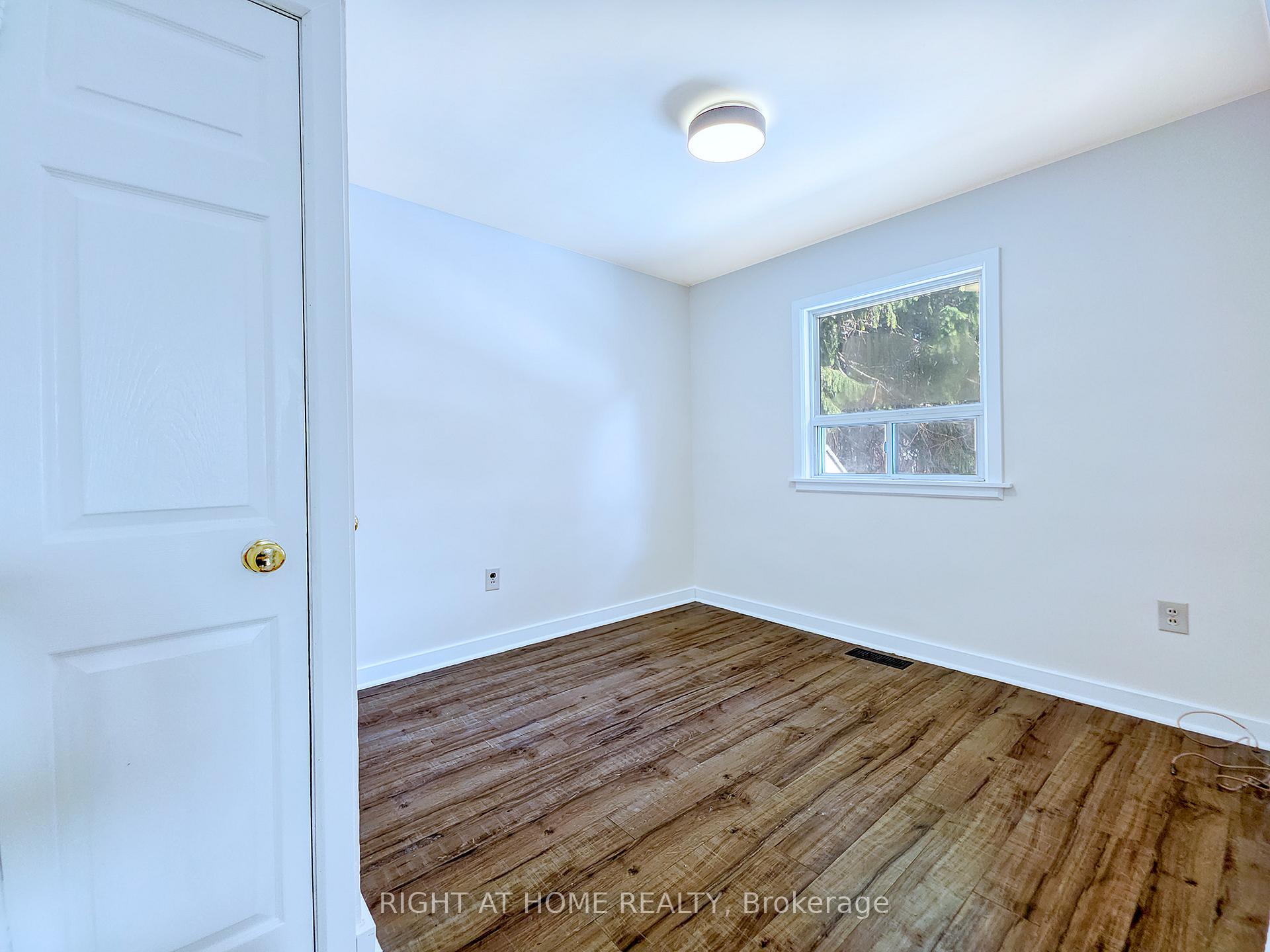 Photo 8 of 9 Rogers Road, Brampton, Brampton West — HOMEH