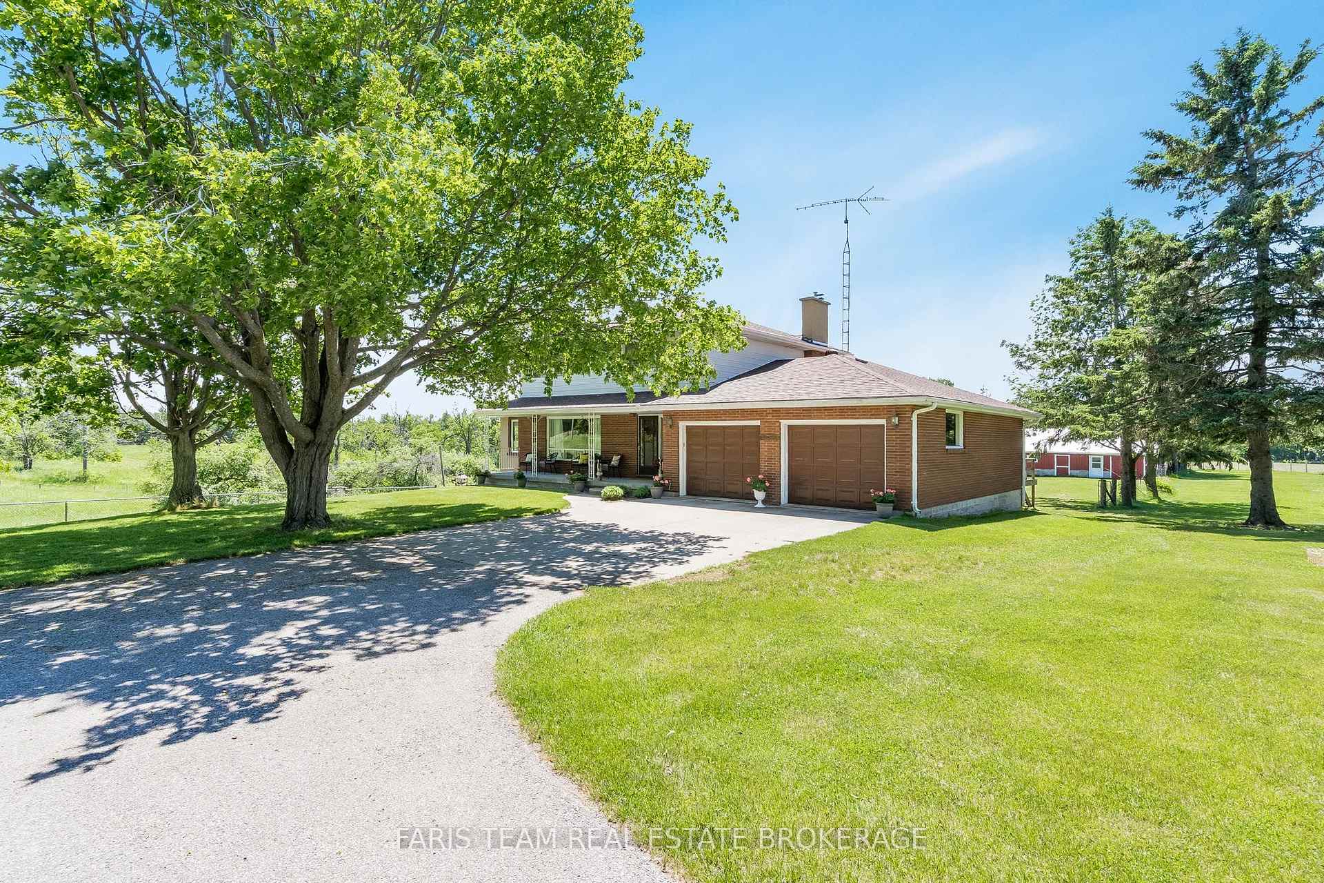 Photo 2 of 2966 George Johnston Road, Springwater, Rural Springwater — HOMEH