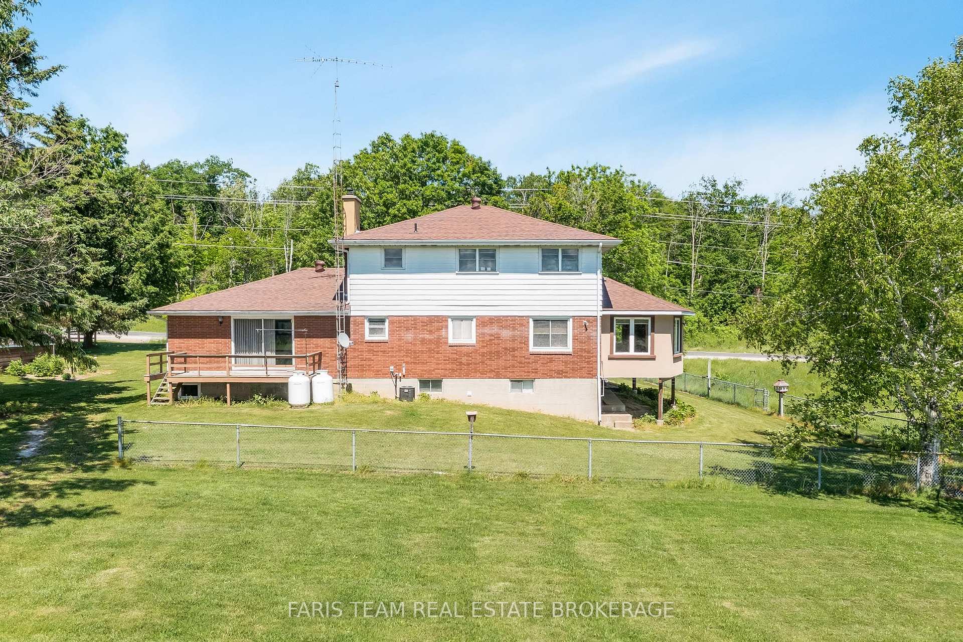 Photo 3 of 2966 George Johnston Road, Springwater, Rural Springwater — HOMEH