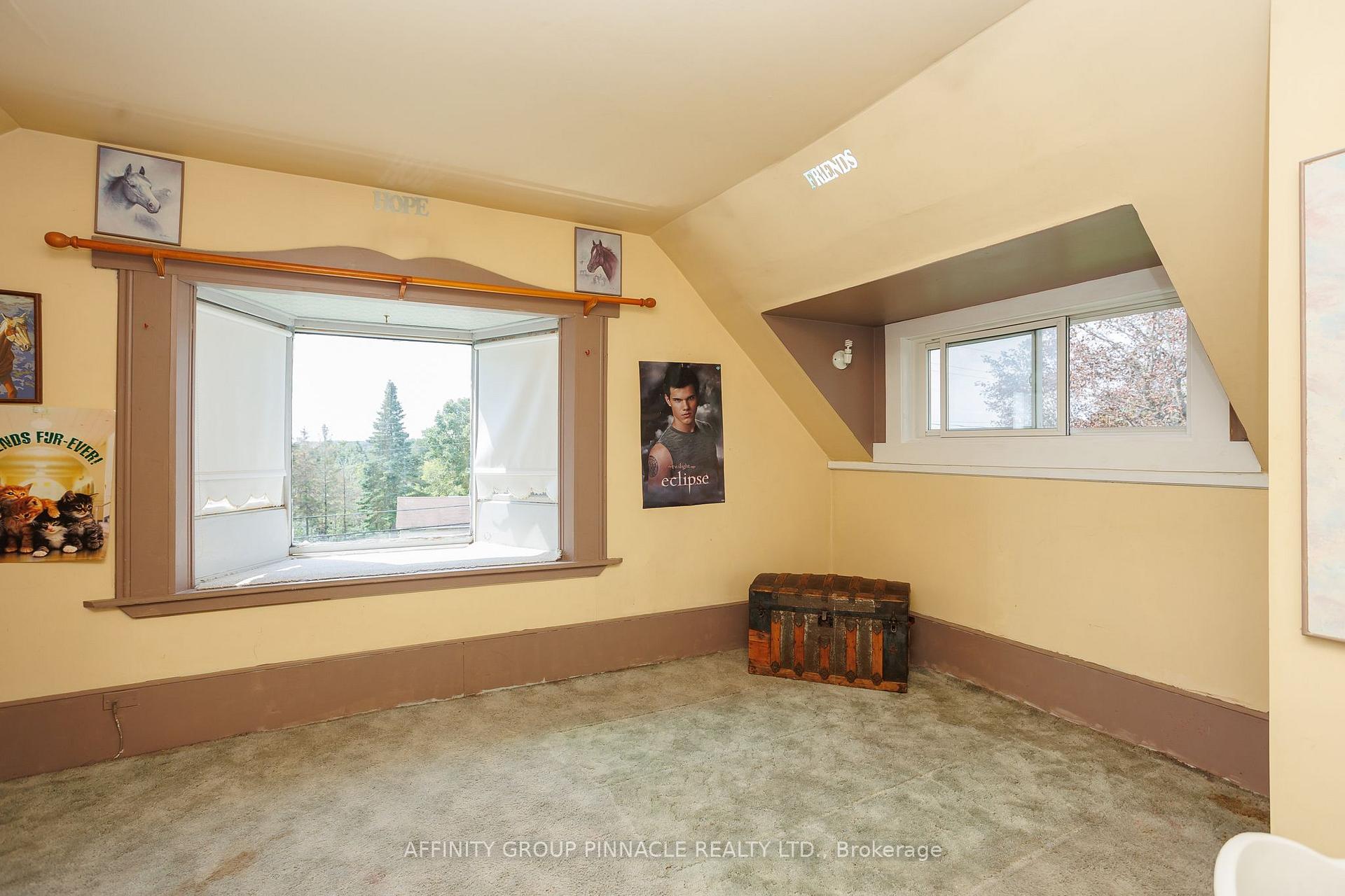 Photo 27 of 95 Bond Street E, Kawartha Lakes, Fenelon Falls — HOMEH