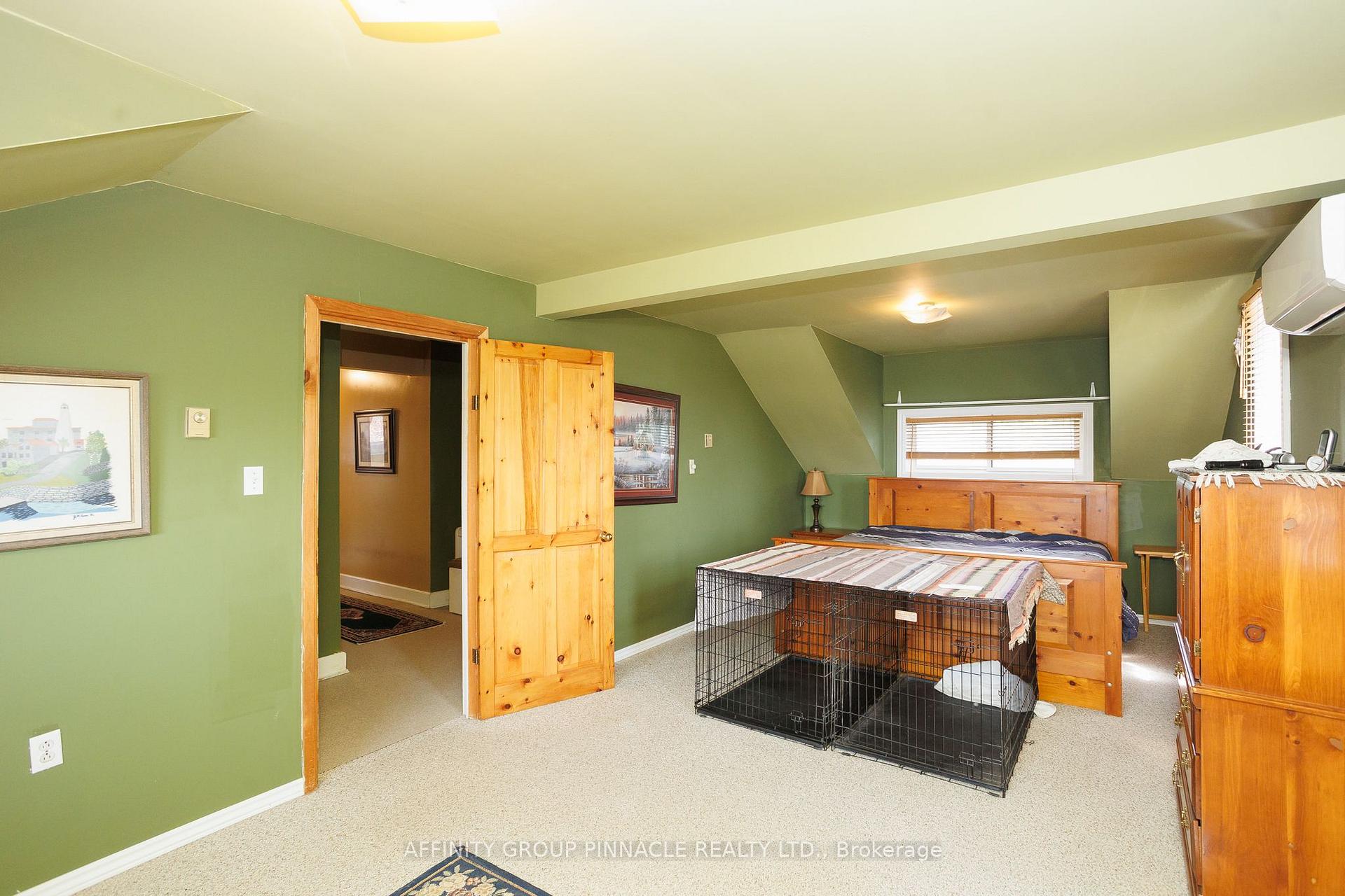 Photo 35 of 95 Bond Street E, Kawartha Lakes, Fenelon Falls — HOMEH