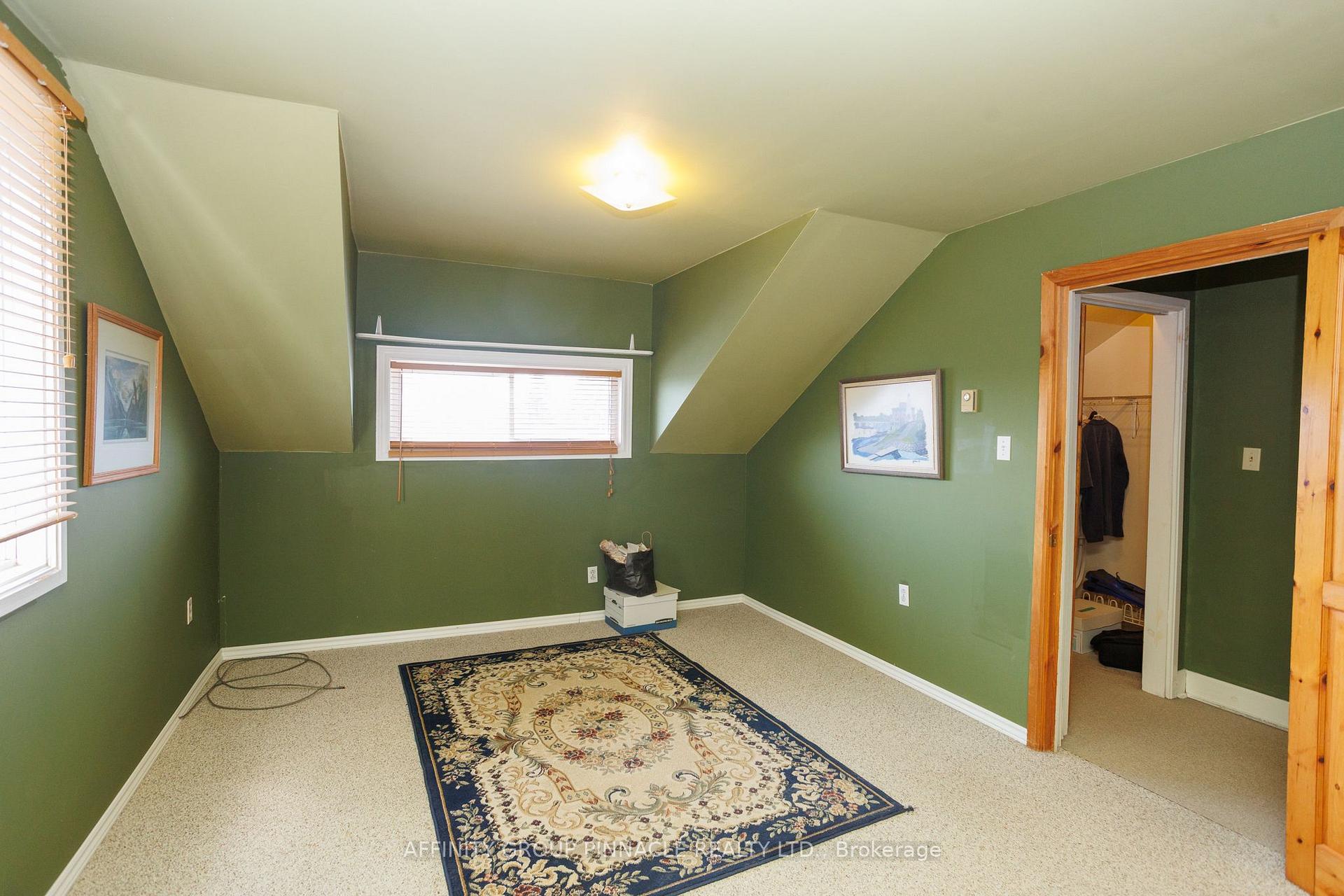 Photo 36 of 95 Bond Street E, Kawartha Lakes, Fenelon Falls — HOMEH