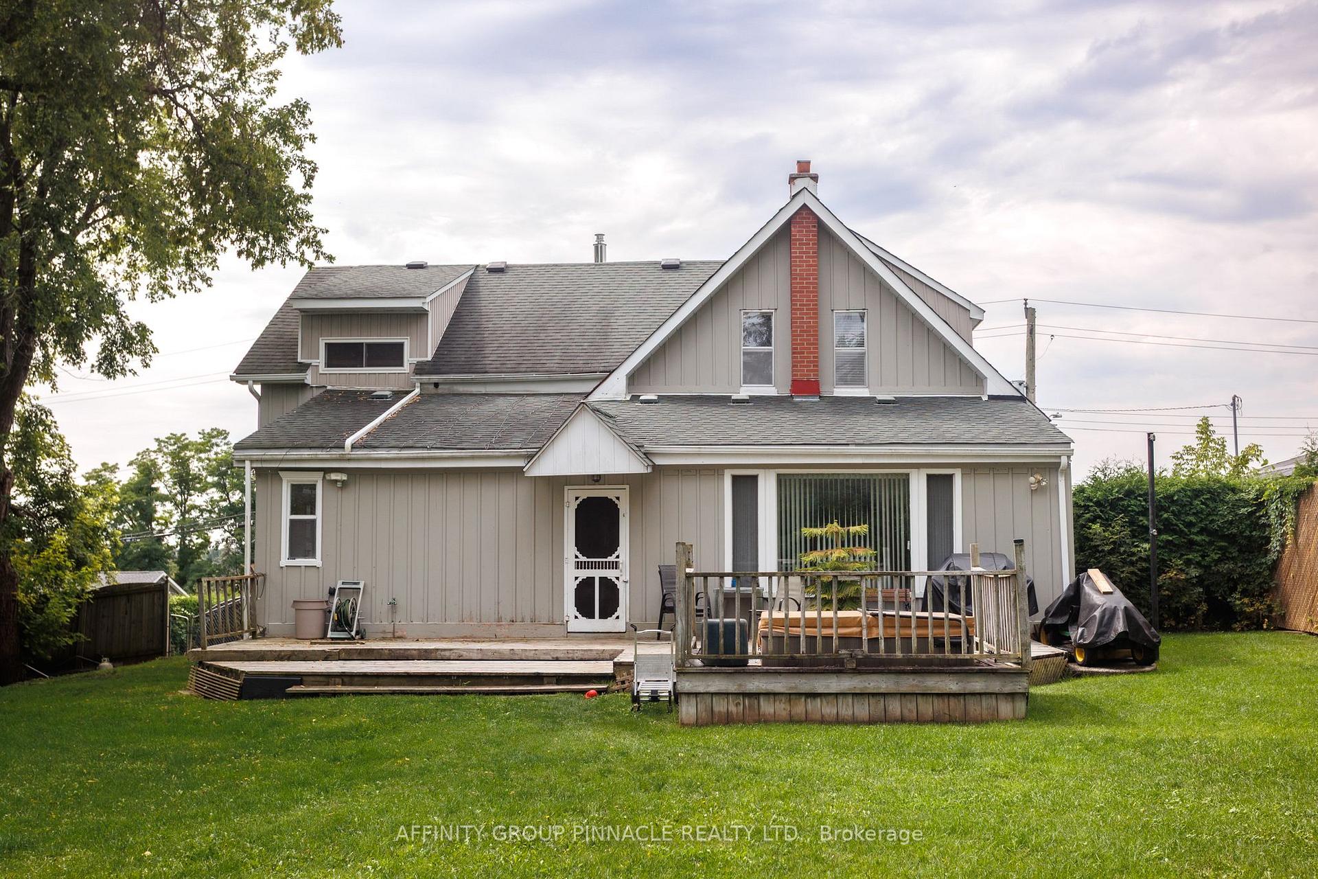 Photo 38 of 95 Bond Street E, Kawartha Lakes, Fenelon Falls — HOMEH