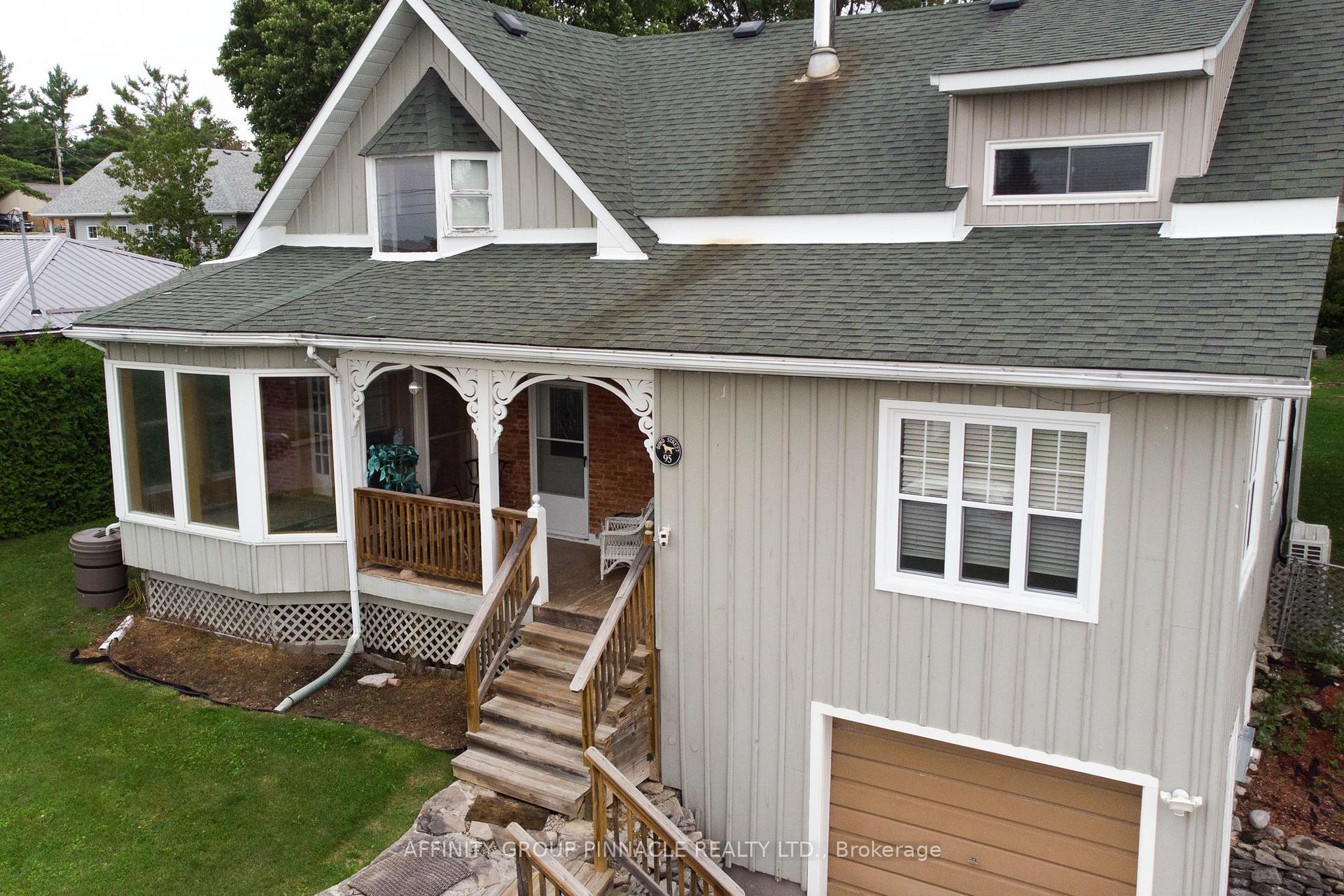 Photo 42 of 95 Bond Street E, Kawartha Lakes, Fenelon Falls — HOMEH