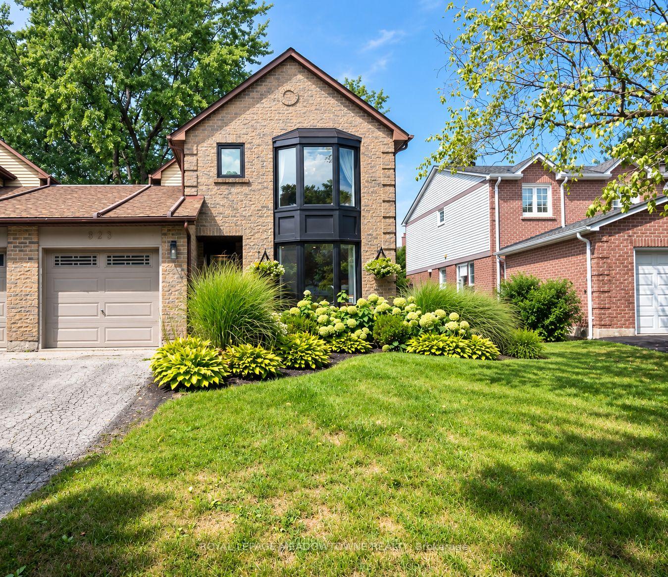 Front of 823 Laurier Avenue