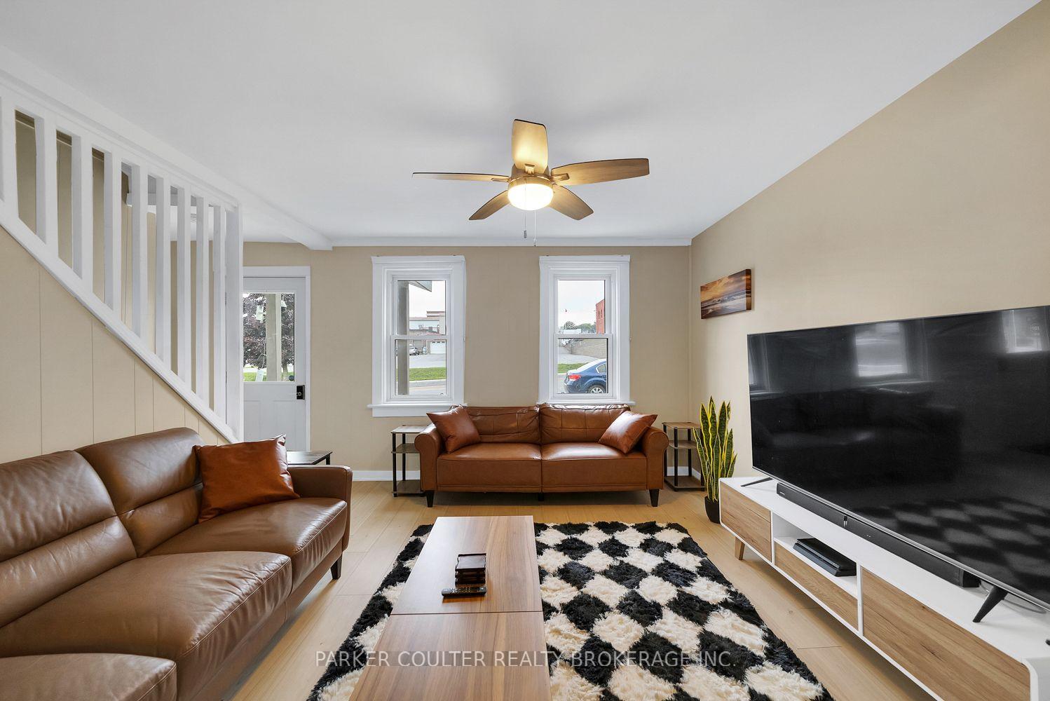 Photo 6 of 23 Miller Street, Parry Sound — HOMEH
