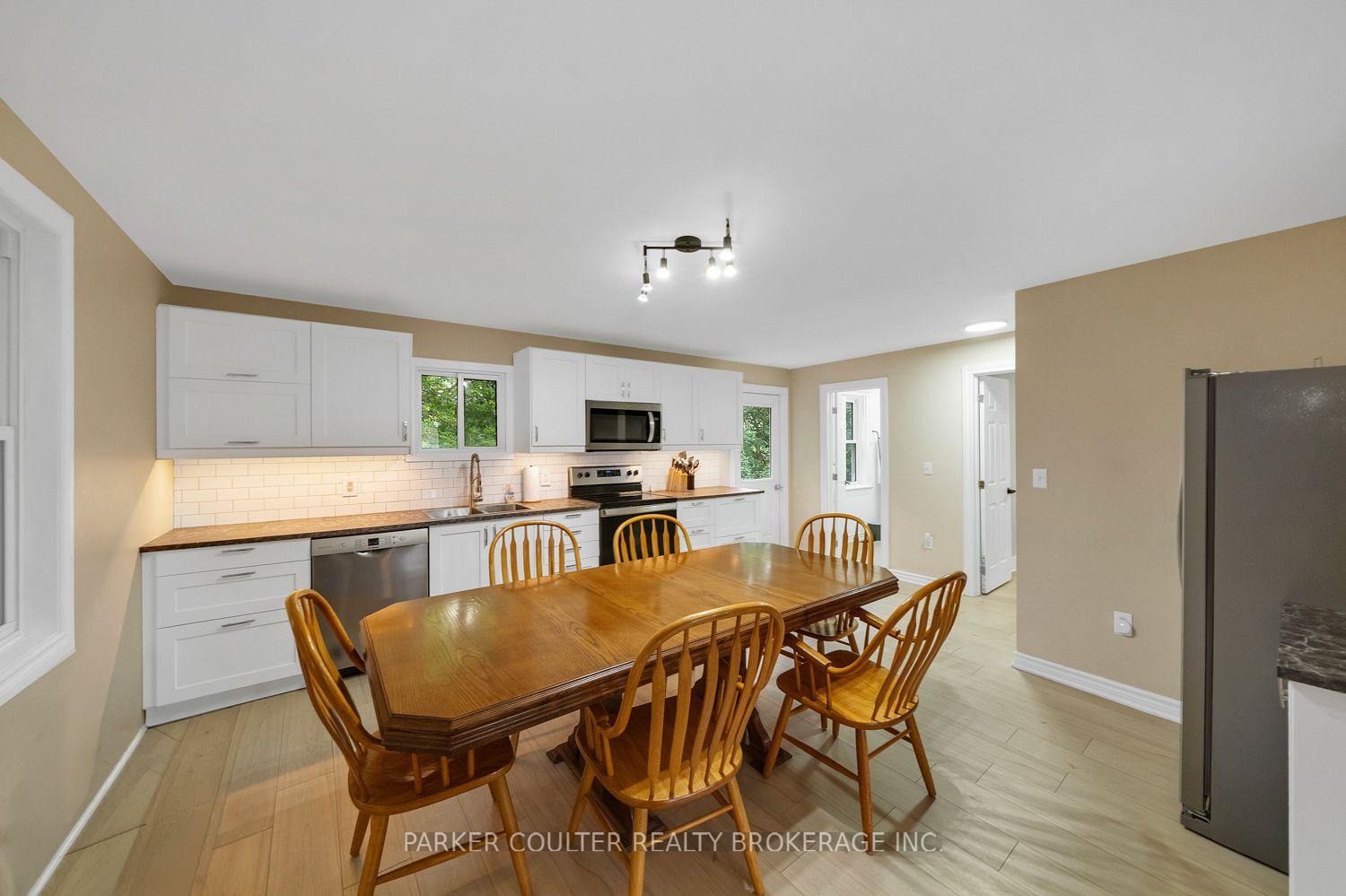 Photo 10 of 23 Miller Street, Parry Sound — HOMEH