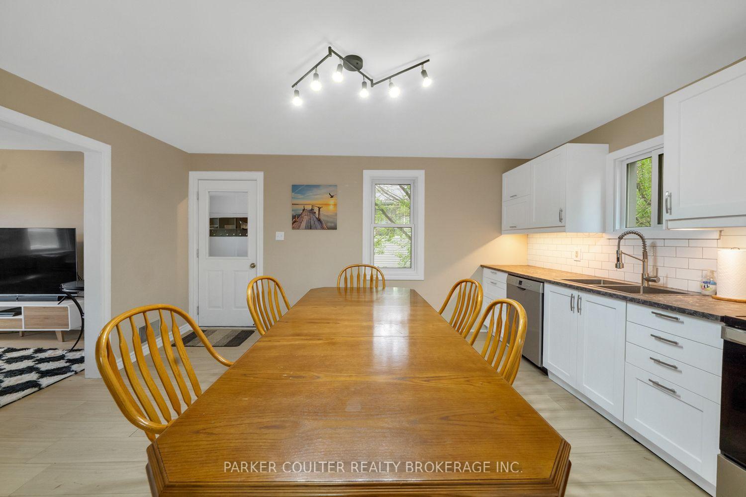 Photo 14 of 23 Miller Street, Parry Sound — HOMEH