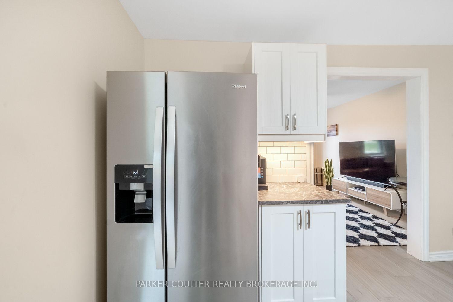 Photo 15 of 23 Miller Street, Parry Sound — HOMEH