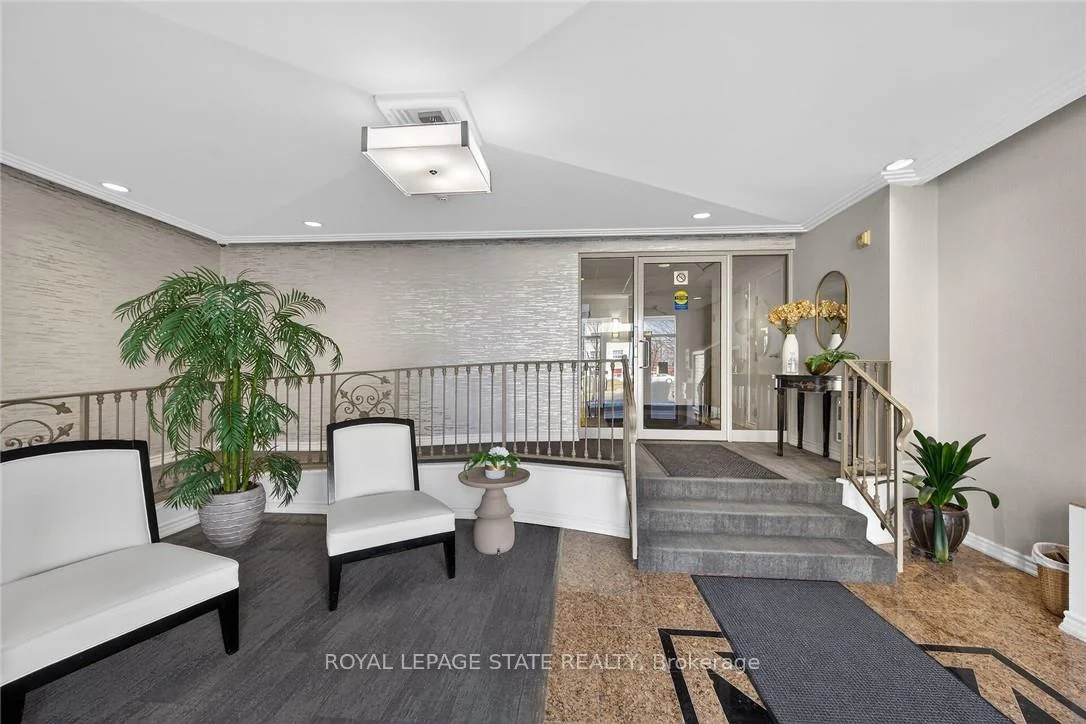Photo 4 of Unit 308, 908 Mohawk Road E, Hamilton, Lisgar — HOMEH