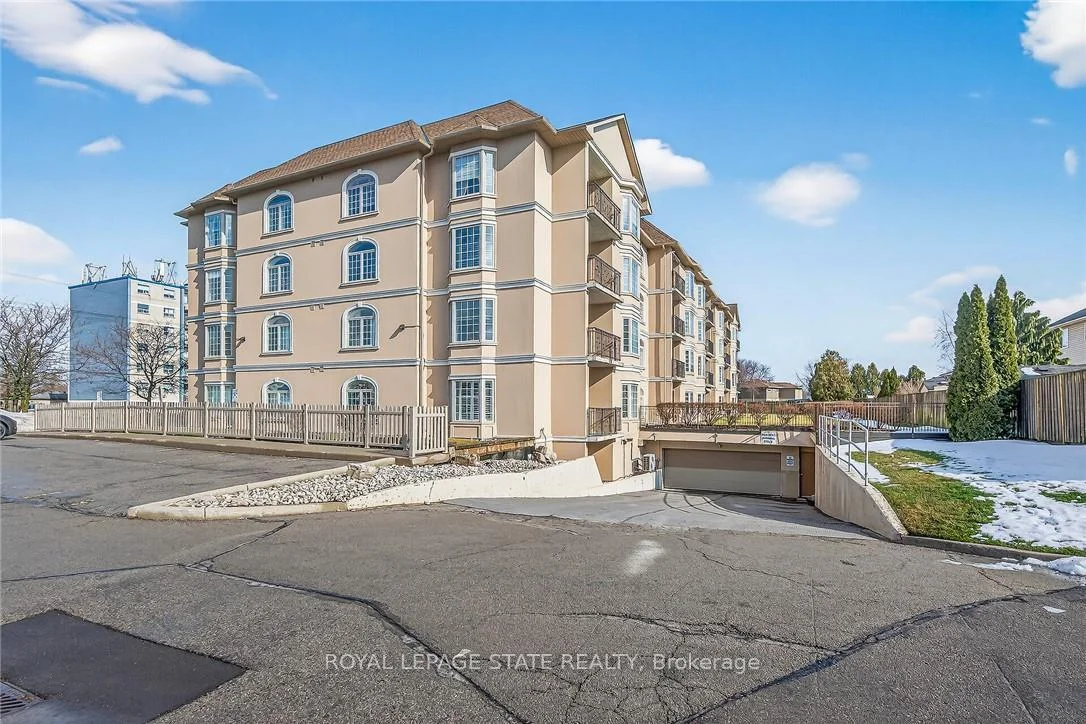 Photo 8 of Unit 308, 908 Mohawk Road E, Hamilton, Lisgar — HOMEH