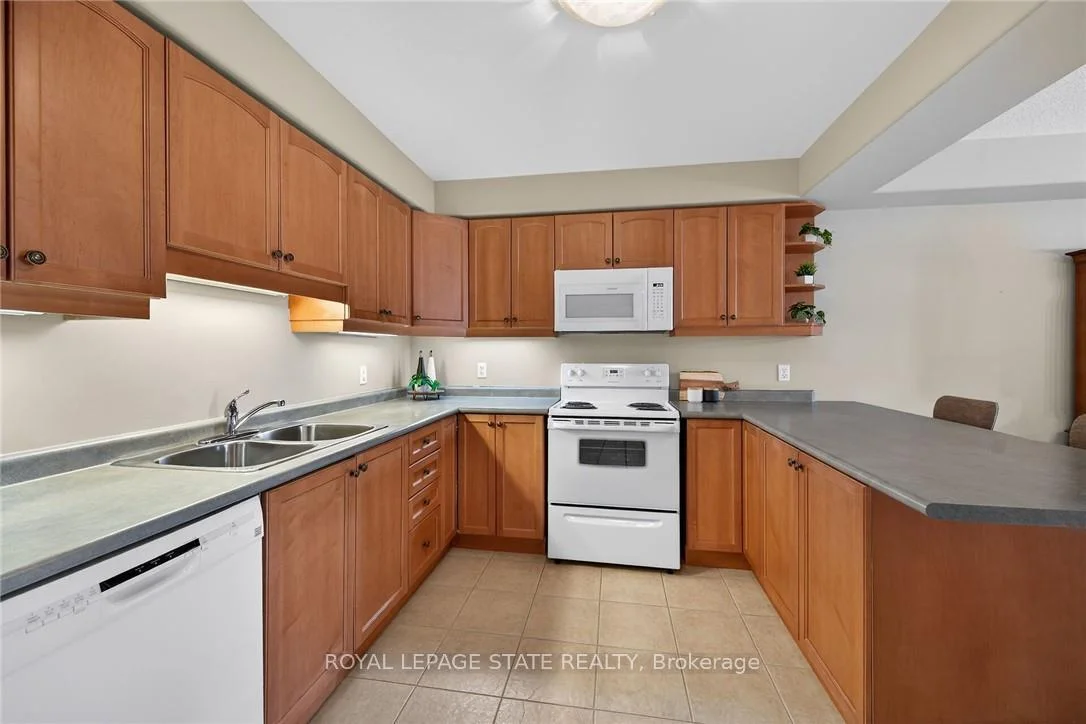 Photo 34 of Unit 308, 908 Mohawk Road E, Hamilton, Lisgar — HOMEH