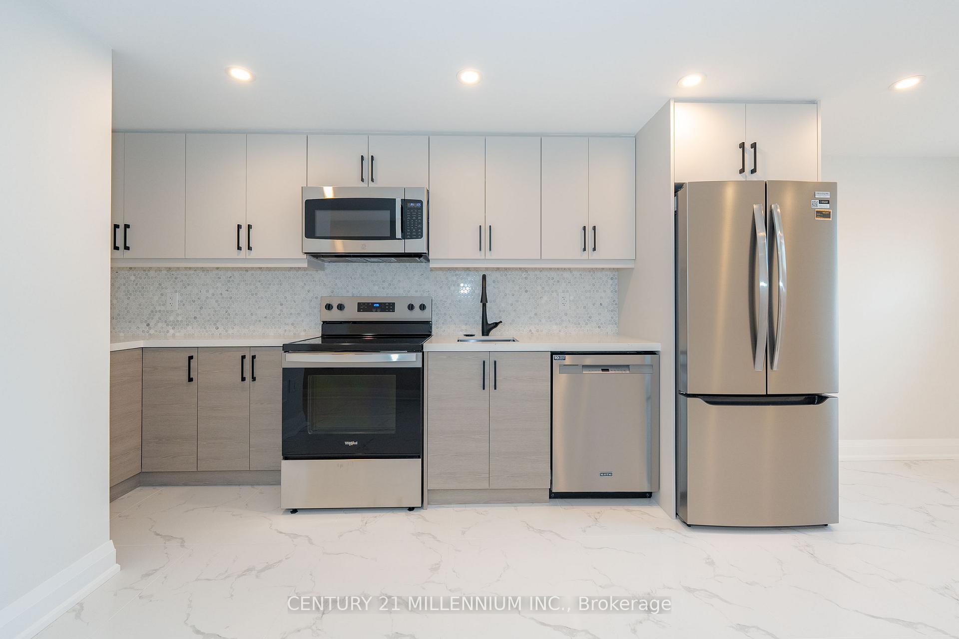 Photo 10 of Unit C, 31 Mariposa Avenue, Toronto, Rockcliffe-Smythe — HOMEH