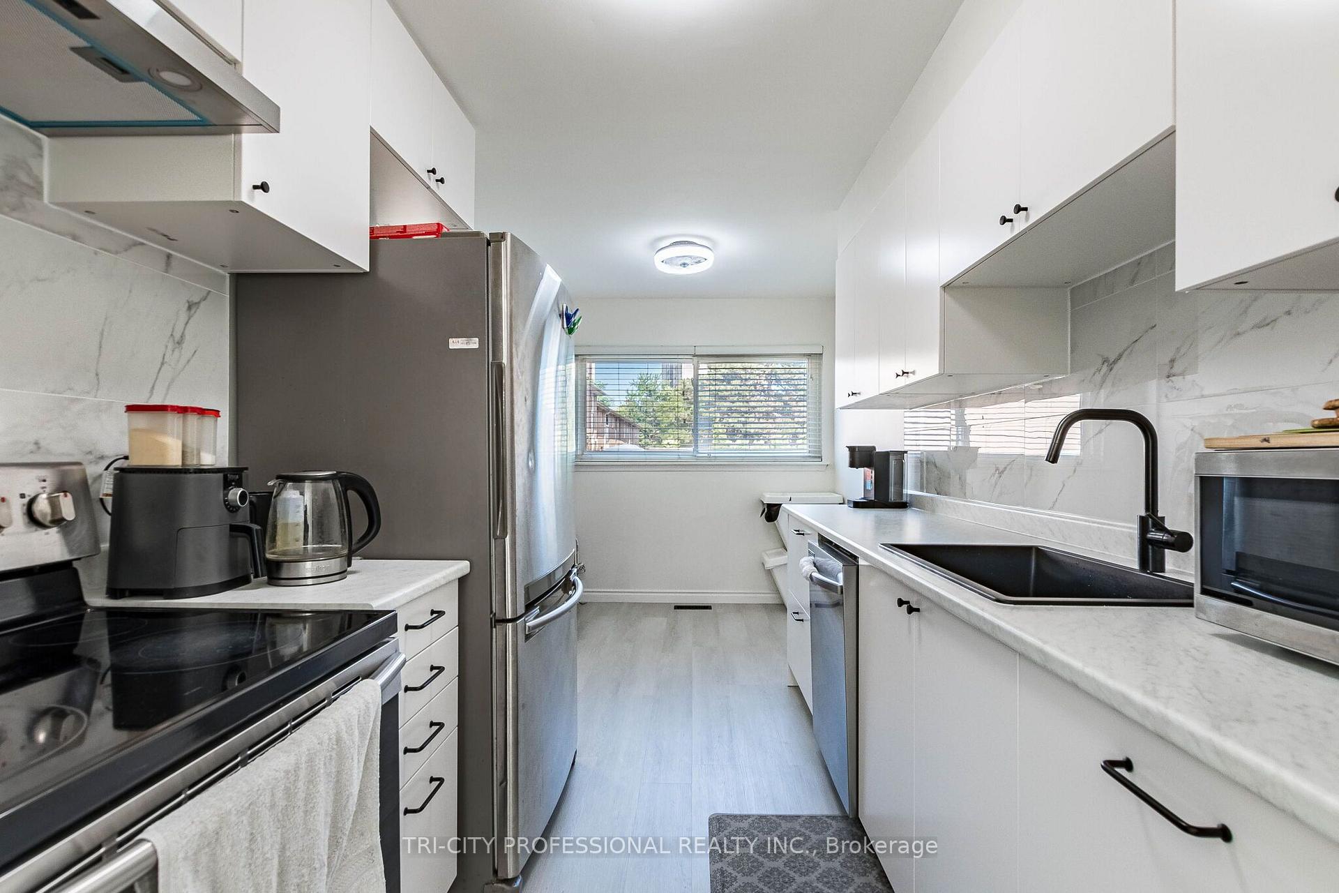Photo 20 of 25 Craigleigh Crescent, Brampton, Avondale — HOMEH