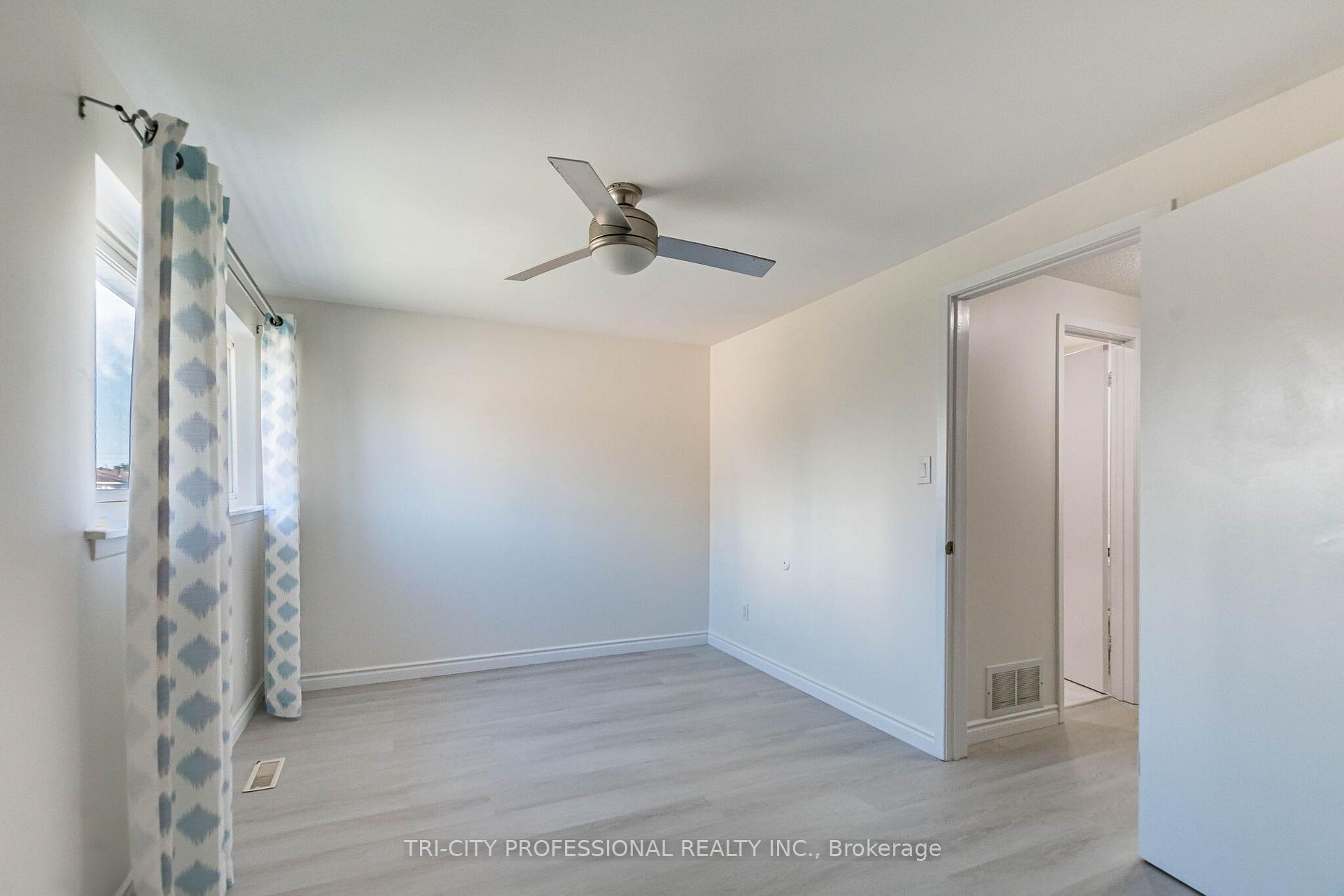 Photo 25 of 25 Craigleigh Crescent, Brampton, Avondale — HOMEH