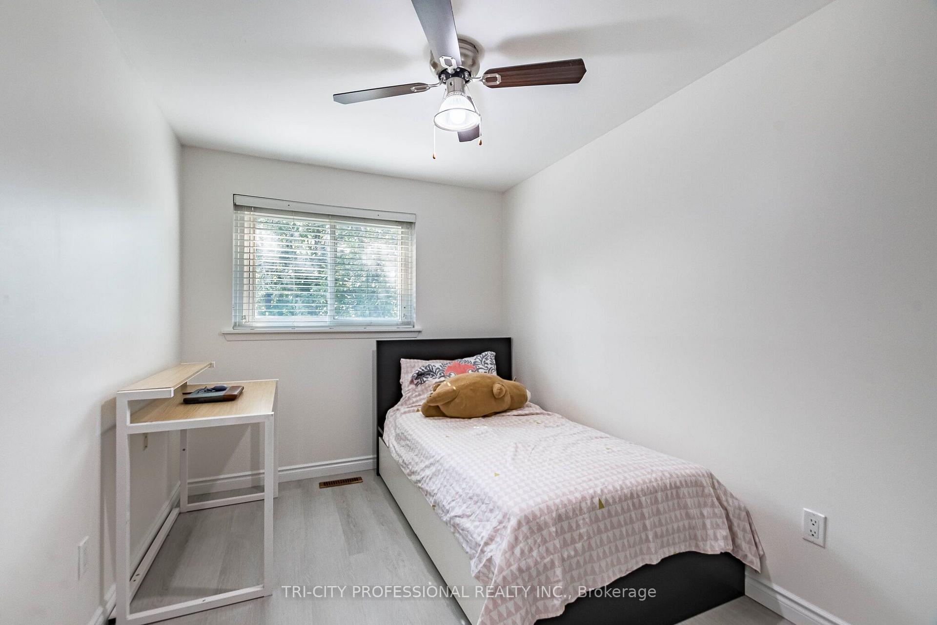 Photo 30 of 25 Craigleigh Crescent, Brampton, Avondale — HOMEH