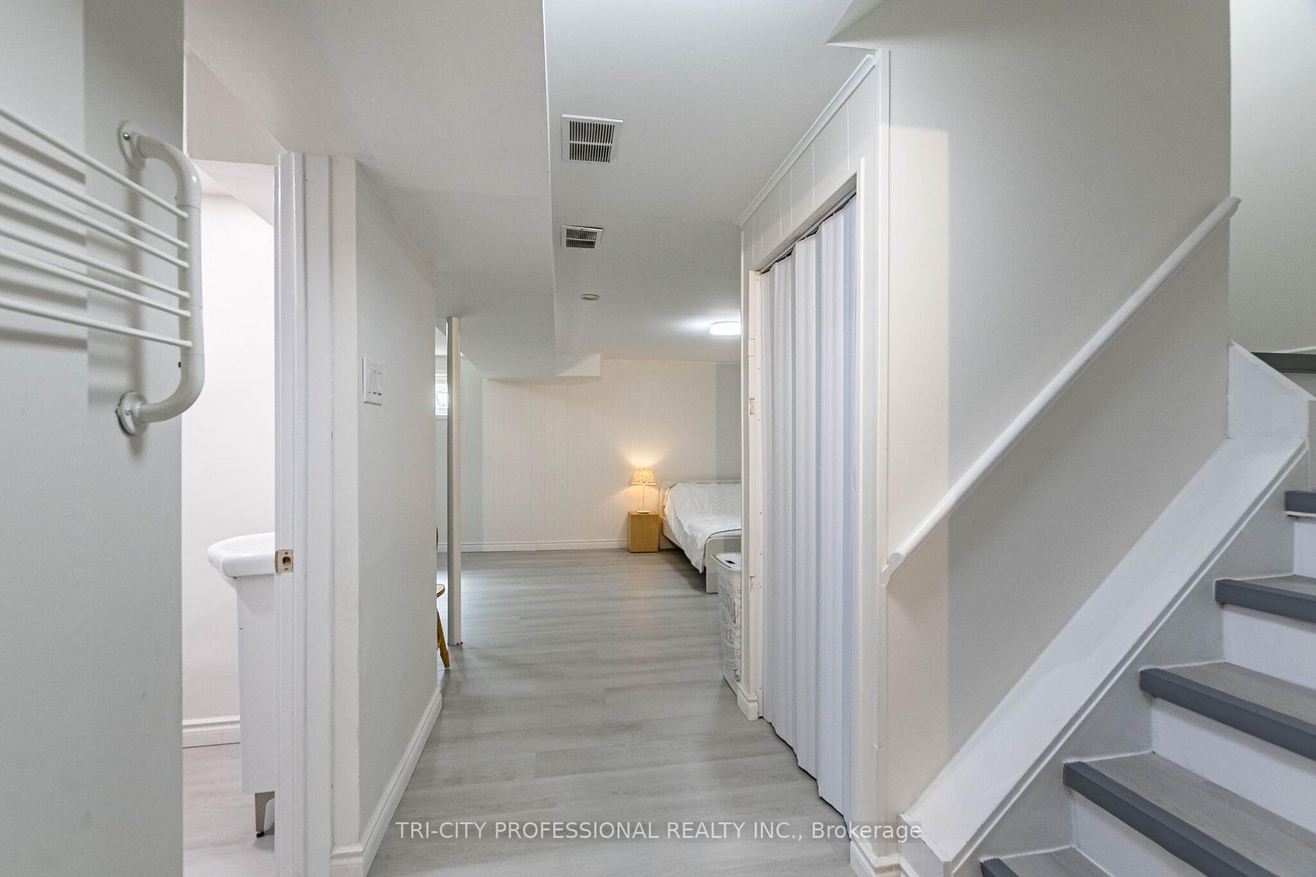 Photo 36 of 25 Craigleigh Crescent, Brampton, Avondale — HOMEH