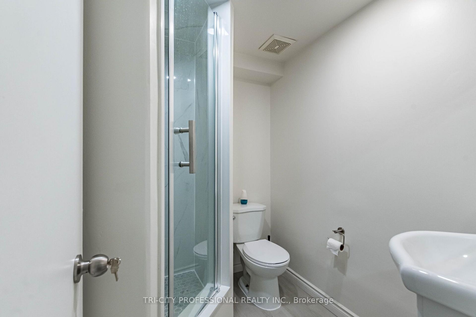 Photo 41 of 25 Craigleigh Crescent, Brampton, Avondale — HOMEH
