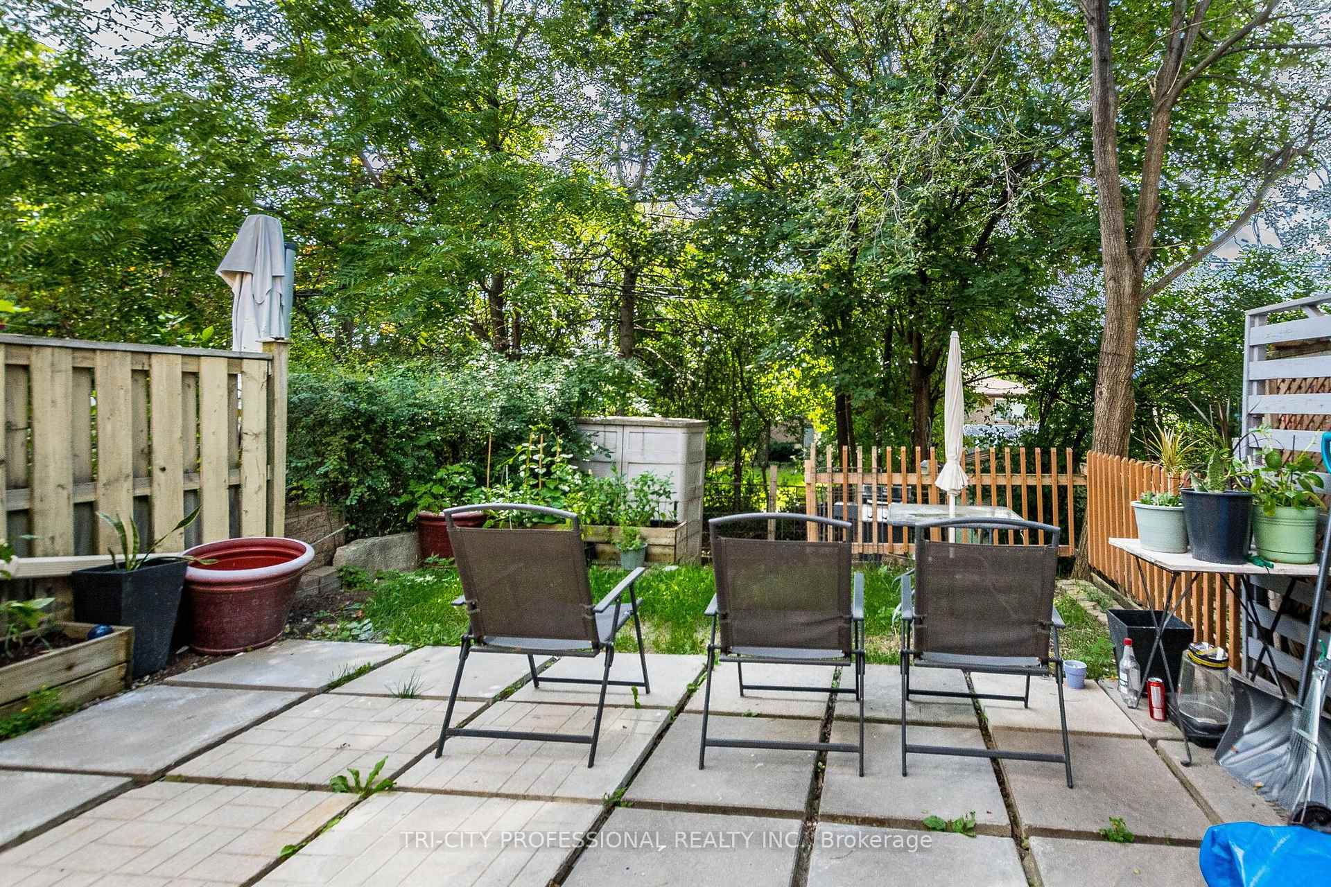 Photo 45 of 25 Craigleigh Crescent, Brampton, Avondale — HOMEH