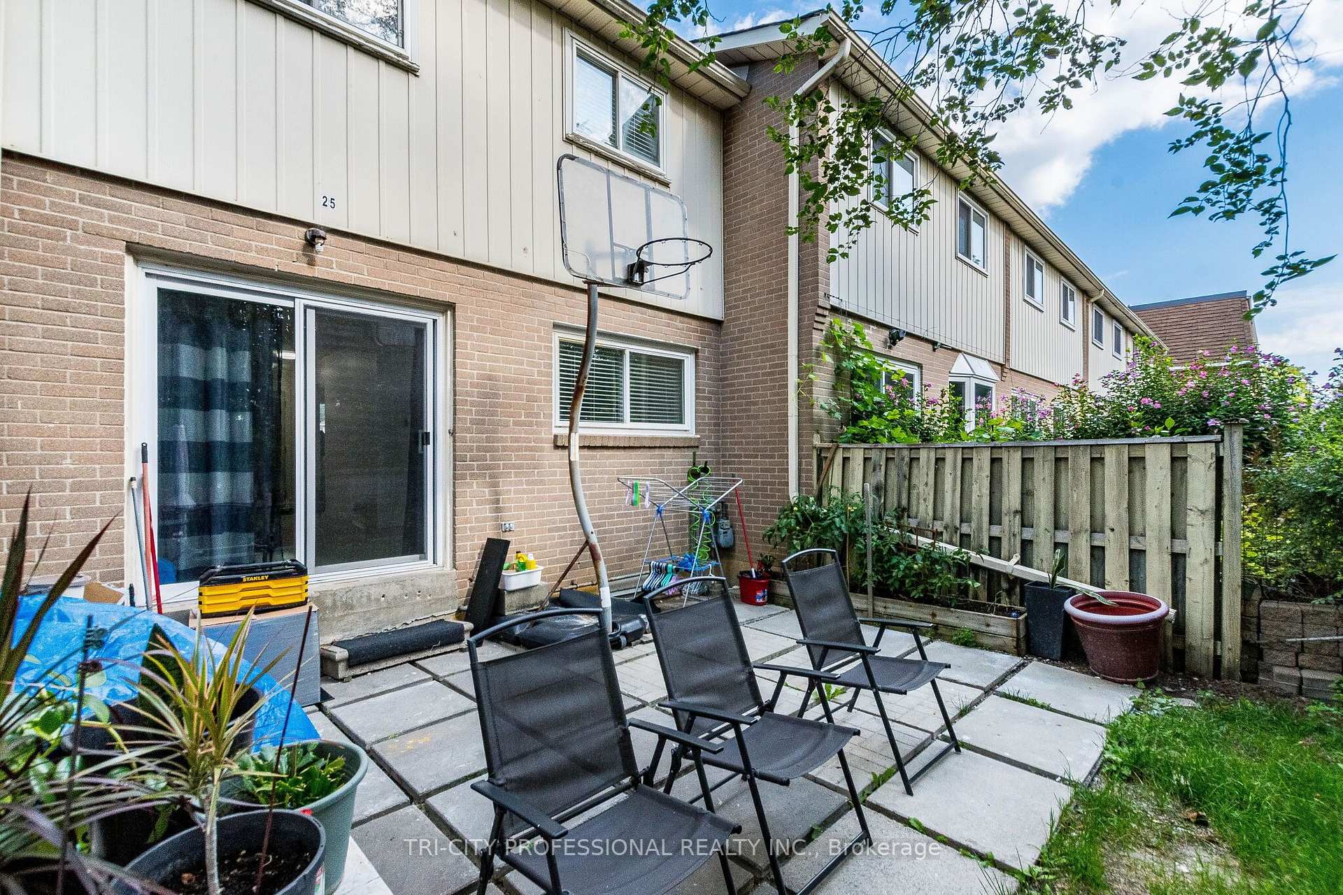 Photo 49 of 25 Craigleigh Crescent, Brampton, Avondale — HOMEH