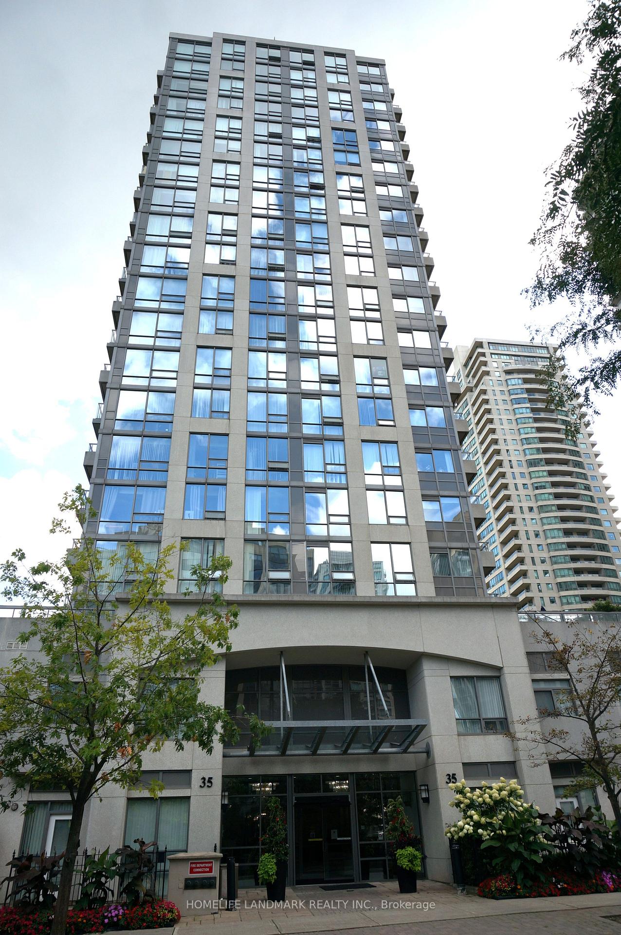 Photo of 35 Hollywood Avenue