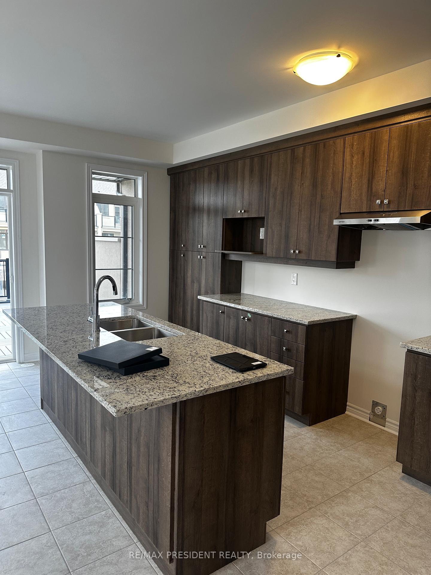 Photo 13 of 98 Claremont Road, Brampton, Sandringham-Wellington North — HOMEH