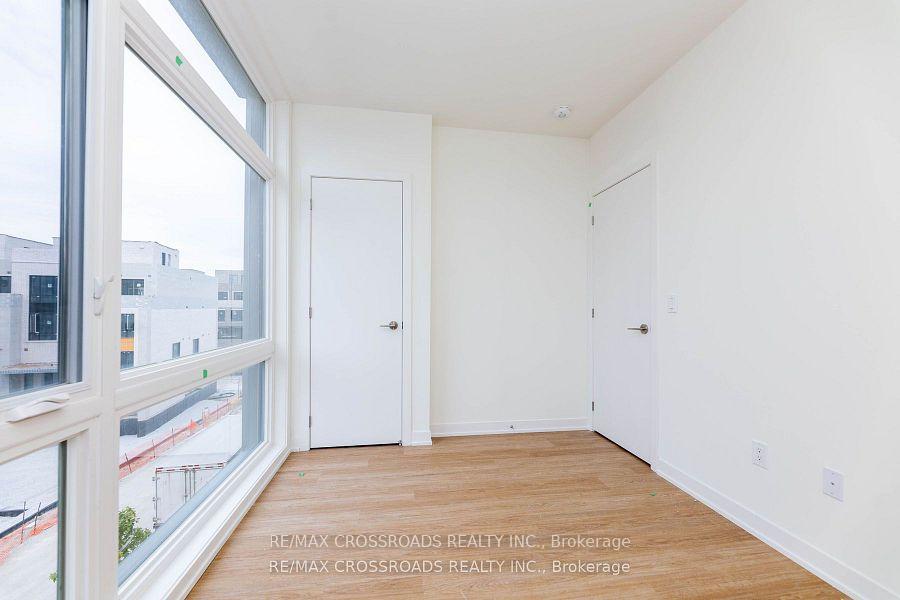Photo 14 of Unit 1212, 10 David Eyer Road E, Richmond Hill, Rural Richmond Hill — HOMEH