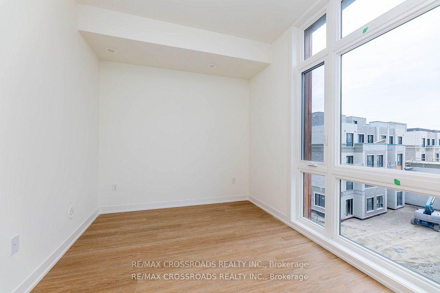 Photo 18 of Unit 1212, 10 David Eyer Road E, Richmond Hill, Rural Richmond Hill — HOMEH