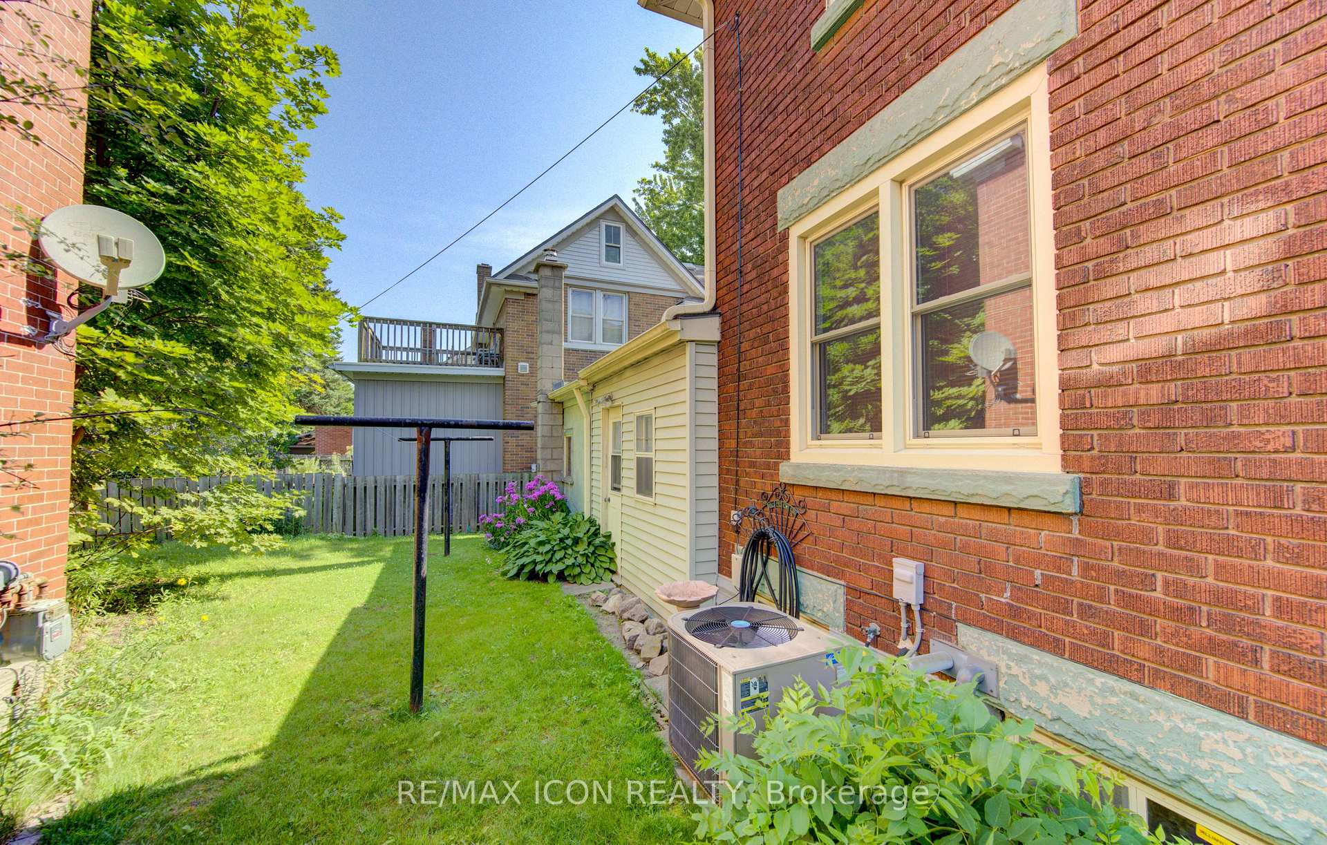 Photo 5 of 224 Weber Street E, Kitchener, King East — HOMEH