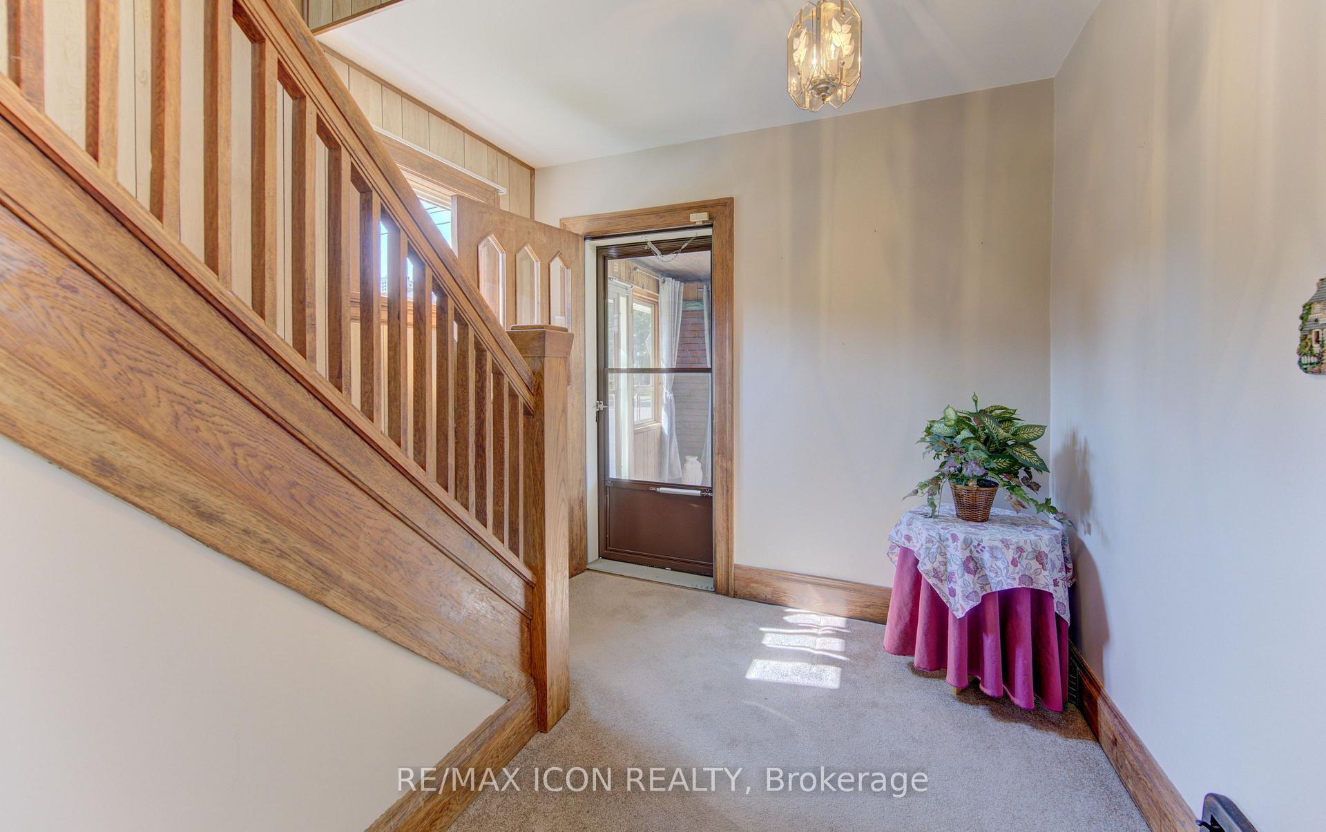 Photo 10 of 224 Weber Street E, Kitchener, King East — HOMEH