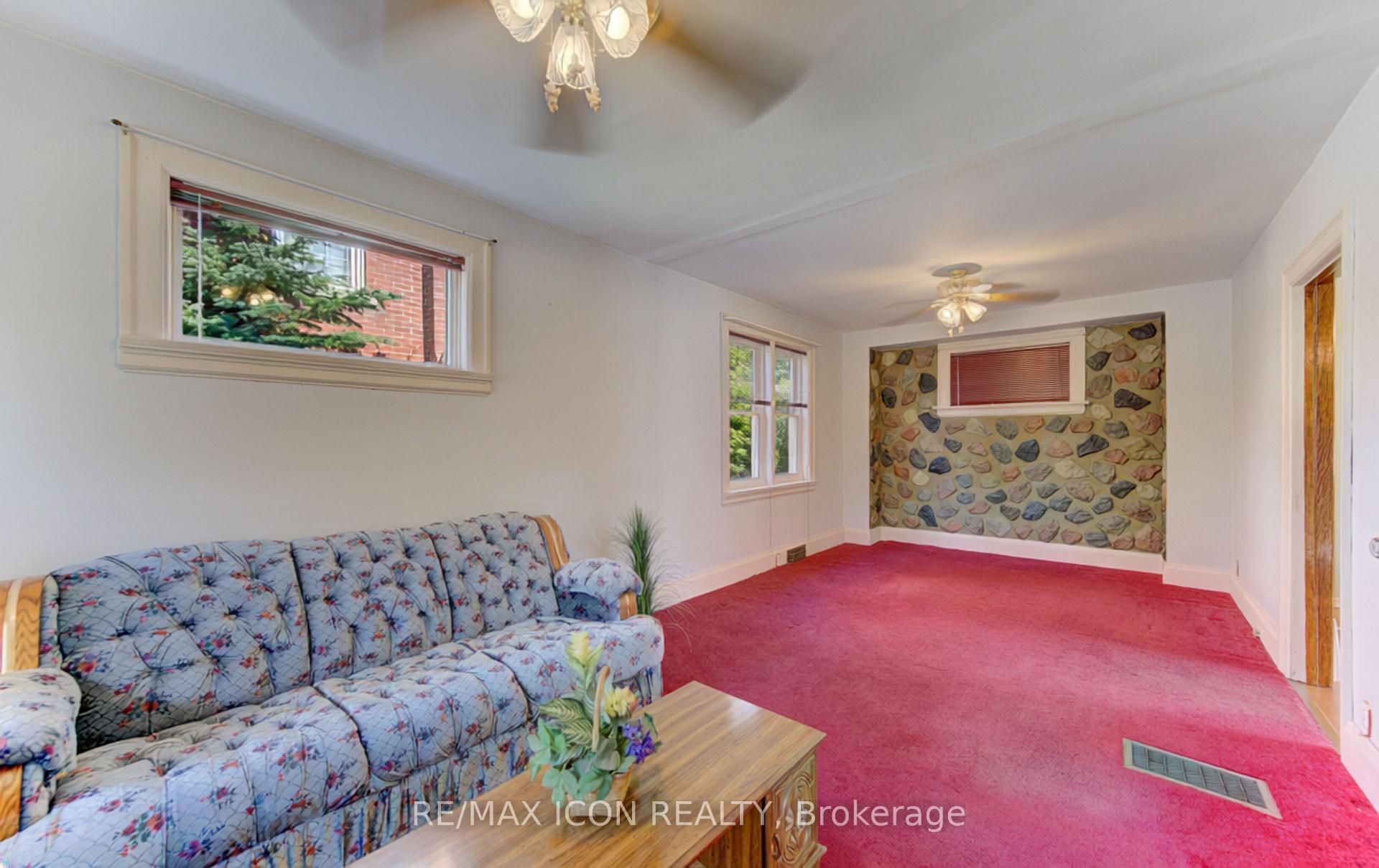 Photo 12 of 224 Weber Street E, Kitchener, King East — HOMEH