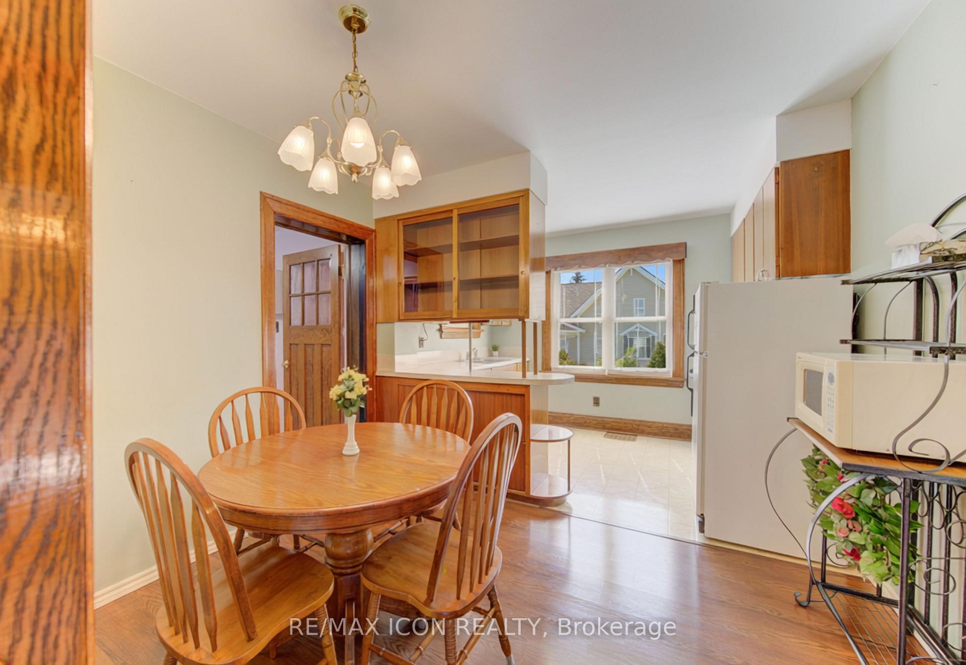 Photo 21 of 224 Weber Street E, Kitchener, King East — HOMEH