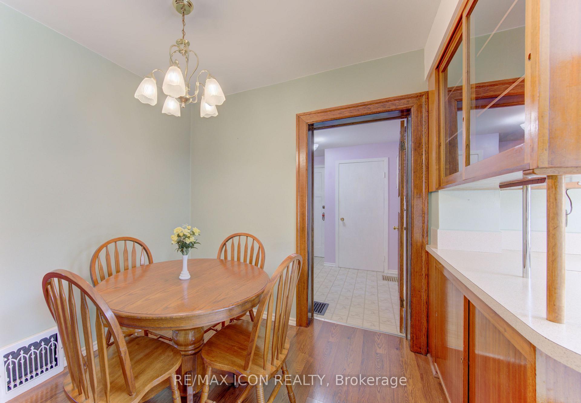 Photo 24 of 224 Weber Street E, Kitchener, King East — HOMEH