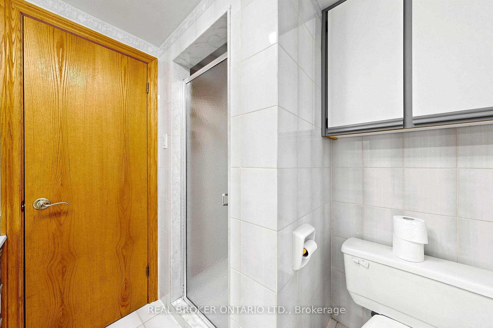 Photo 42 of 2 Dorking Crescent, North York, Downsview-Roding-CFB — HOMEH