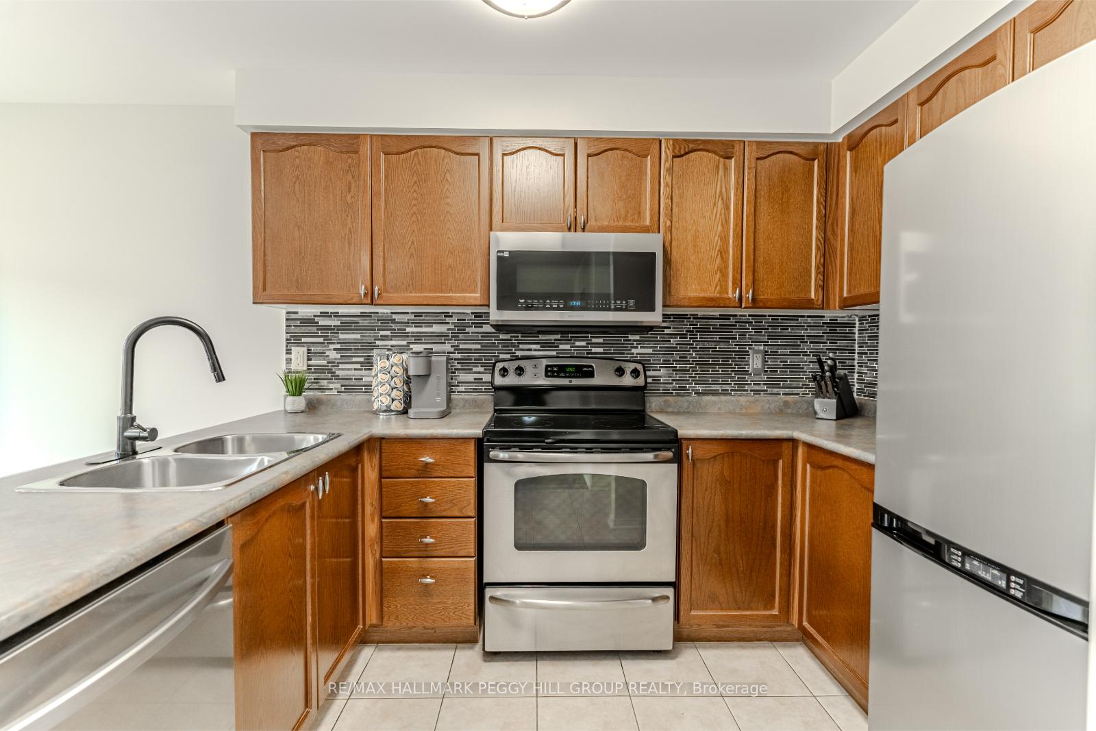 Photo 4 of 114 Maplewood Drive, Essa, Angus — HOMEH