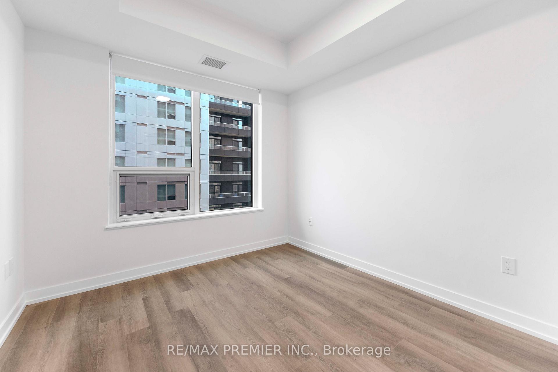 Photo 7 of Unit 1306A, 5 Meadowdale Road, Vaughan, Vaughan Corporate Centre — HOMEH