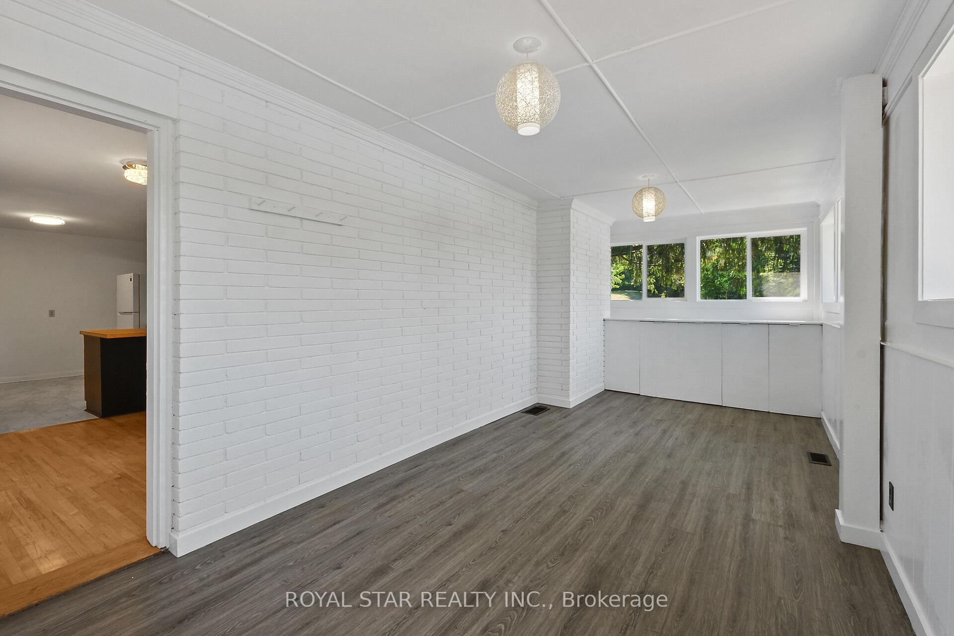 Photo 15 of 10 Delong Drive, Ottawa, Beacon Hill North — HOMEH