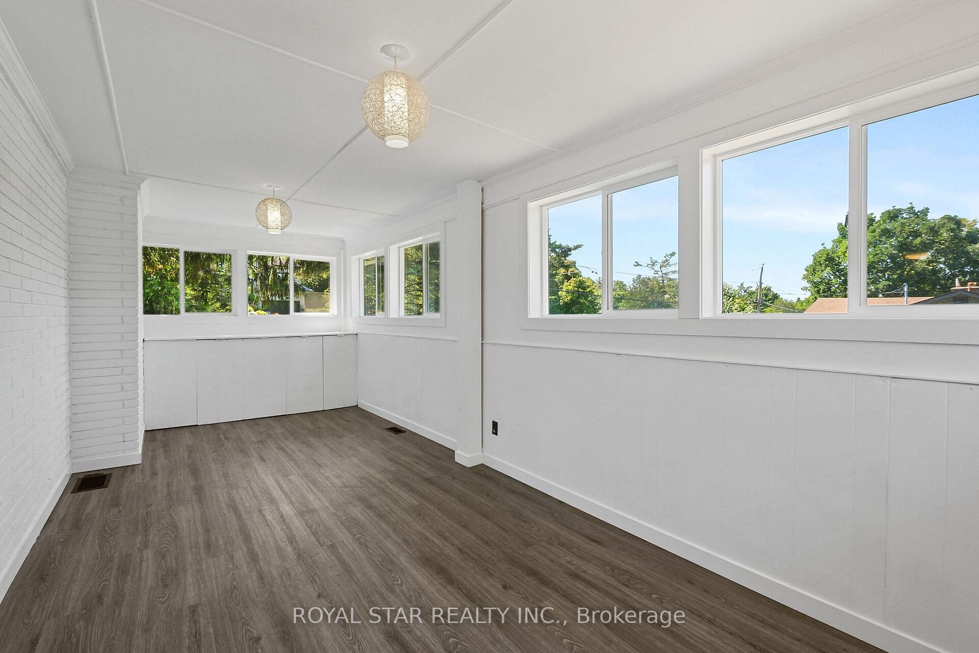 Photo 16 of 10 Delong Drive, Ottawa, Beacon Hill North — HOMEH