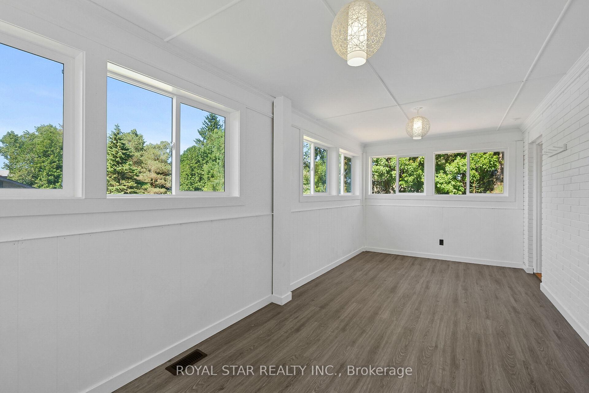 Photo 17 of 10 Delong Drive, Ottawa, Beacon Hill North — HOMEH