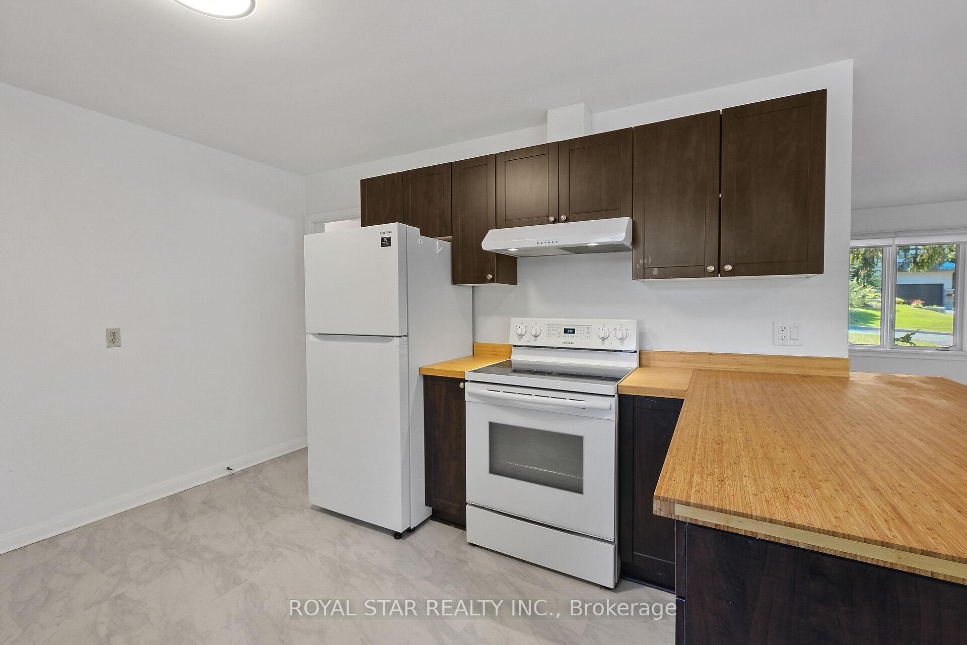 Photo 21 of 10 Delong Drive, Ottawa, Beacon Hill North — HOMEH