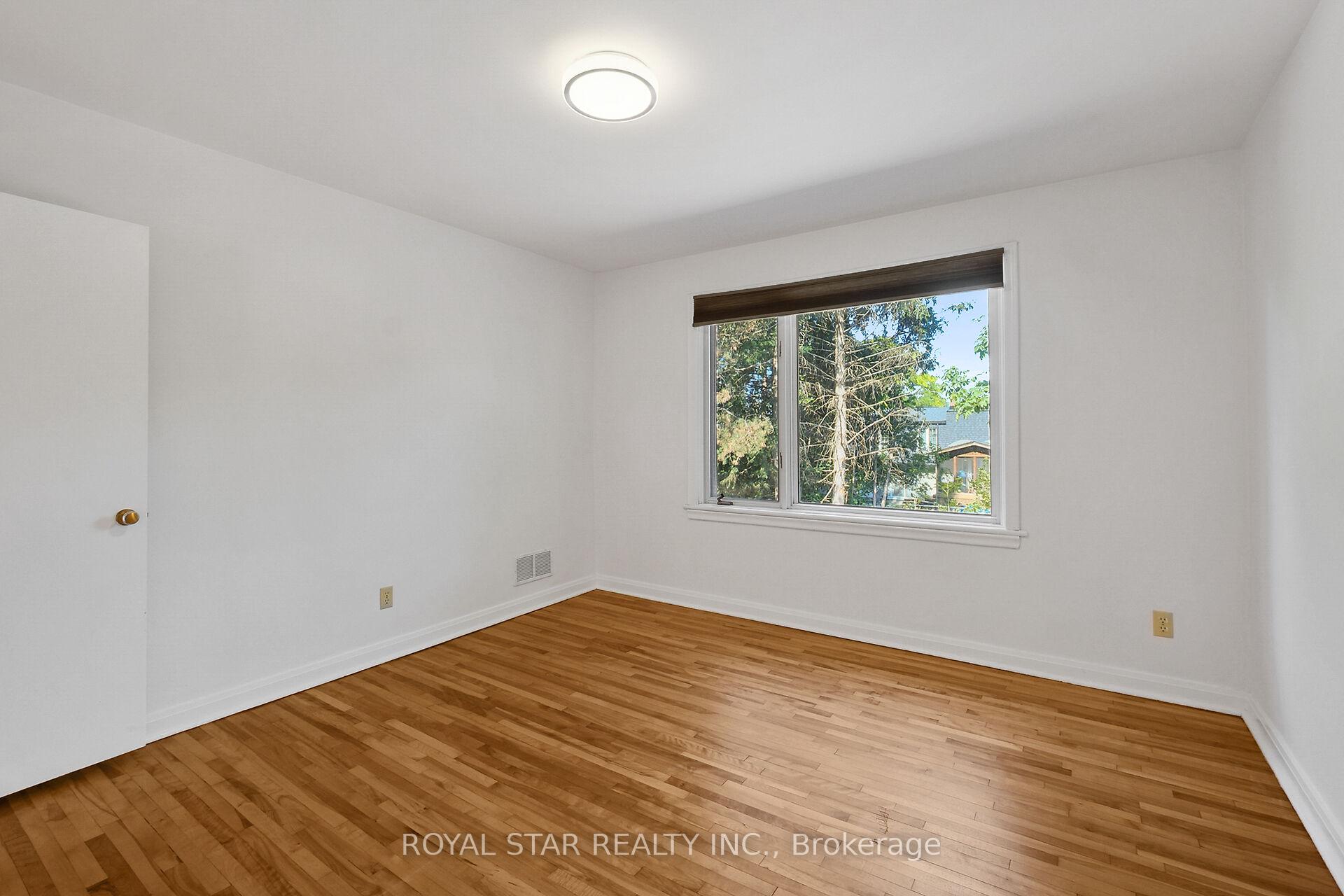 Photo 27 of 10 Delong Drive, Ottawa, Beacon Hill North — HOMEH
