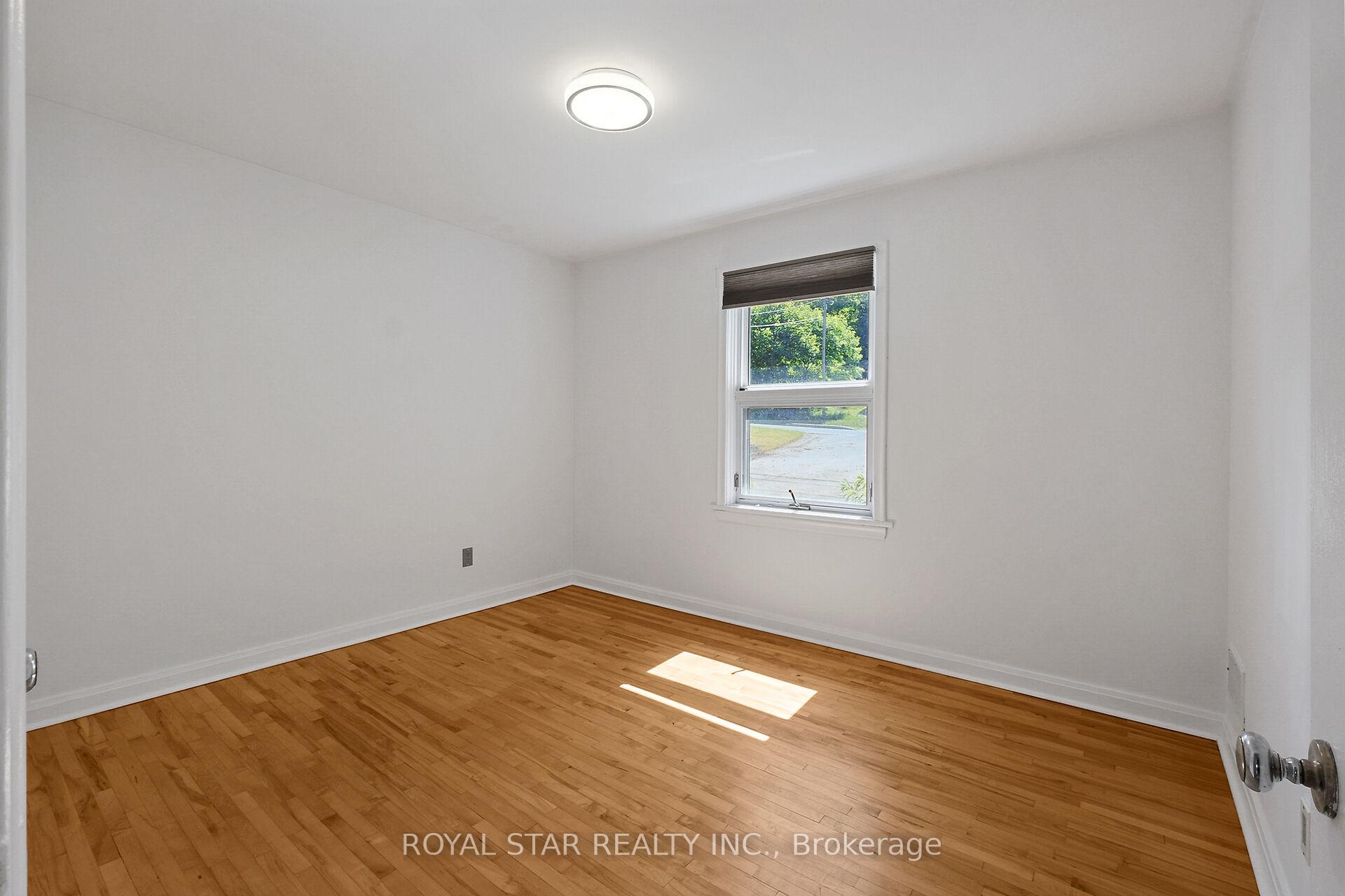 Photo 29 of 10 Delong Drive, Ottawa, Beacon Hill North — HOMEH
